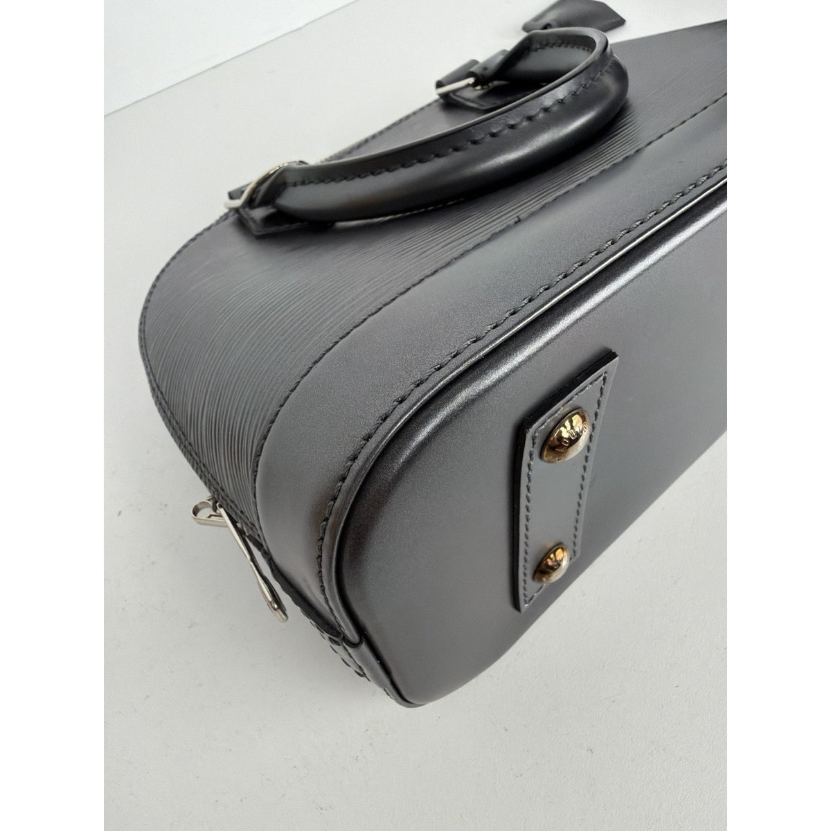 Louis Vuitton Alma BB Top Handle in Grey Epi Leather Silver-Tone Hardw 2015 D8
