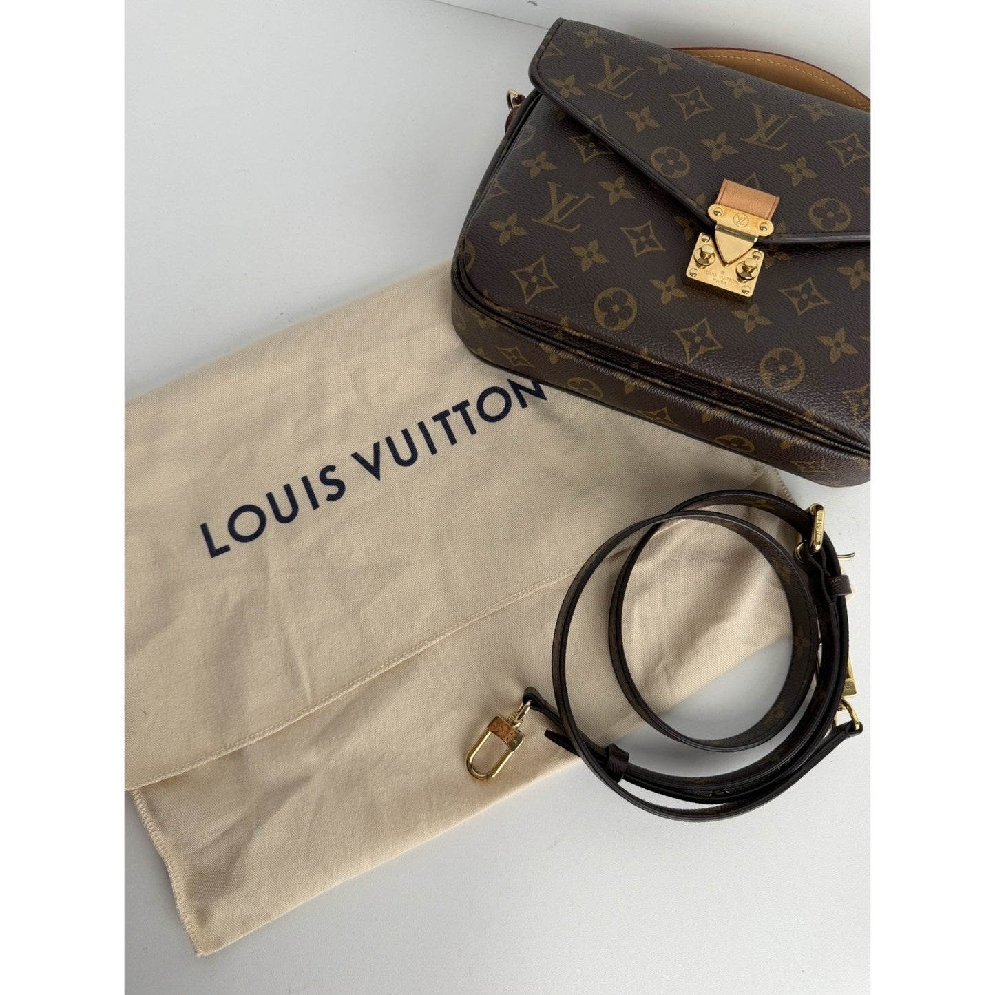 Louis Vuitton Pochette Metis Handbag in Brown LV Monogram Coated Canvas NFC B-4
