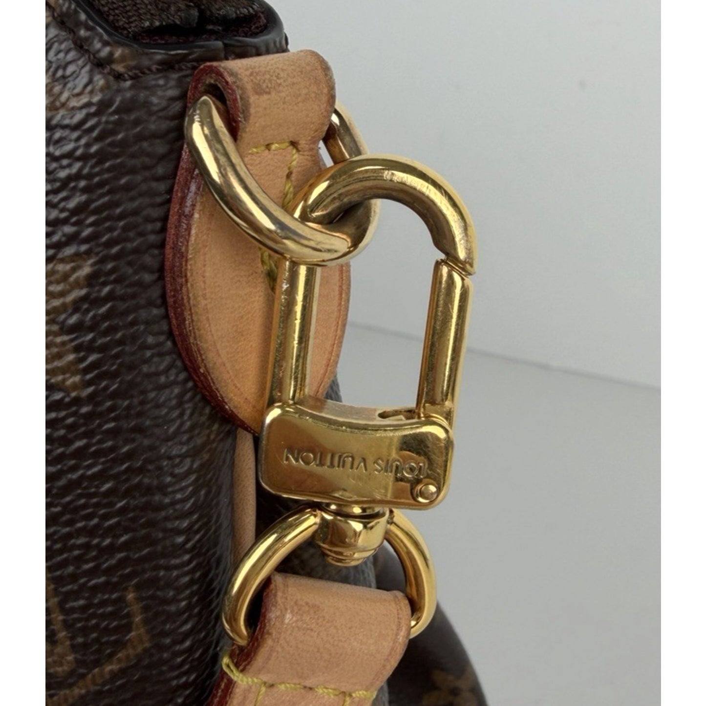 Louis Vuitton Rivoli MM Handbag in Brown Monogram Coated Canvas 2019 D6
