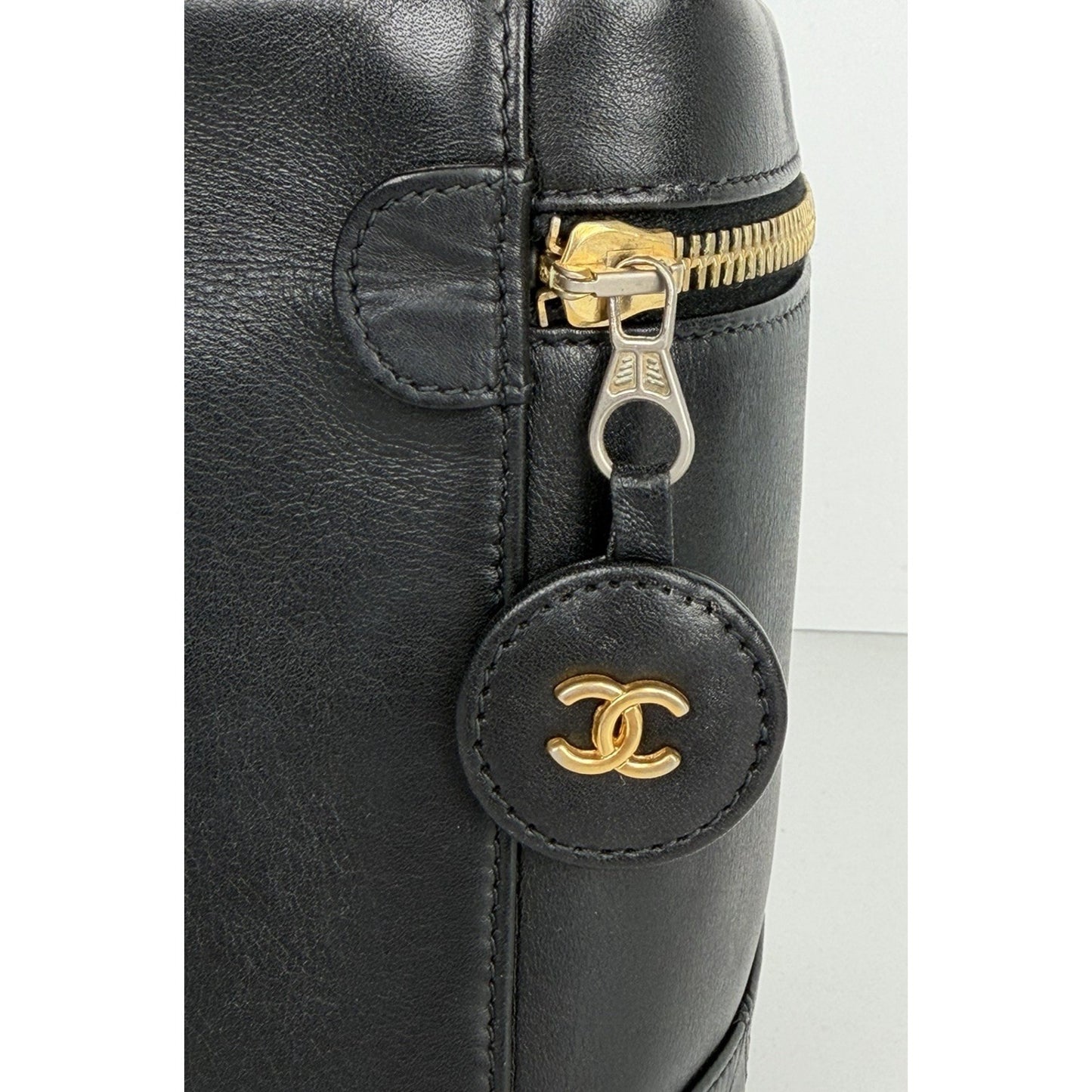 Chanel Vanity Cosmetic Case Bag in Black Leather Vintage Timeless S
