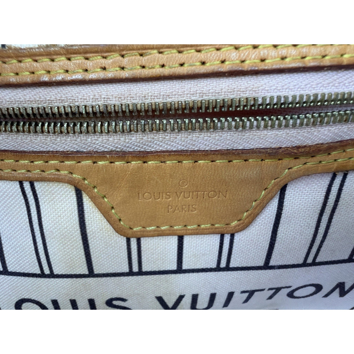 Louis Vuitton Neverfull MM Tote Bag in LV Monogram Brown Coated Canvas 2015 S22