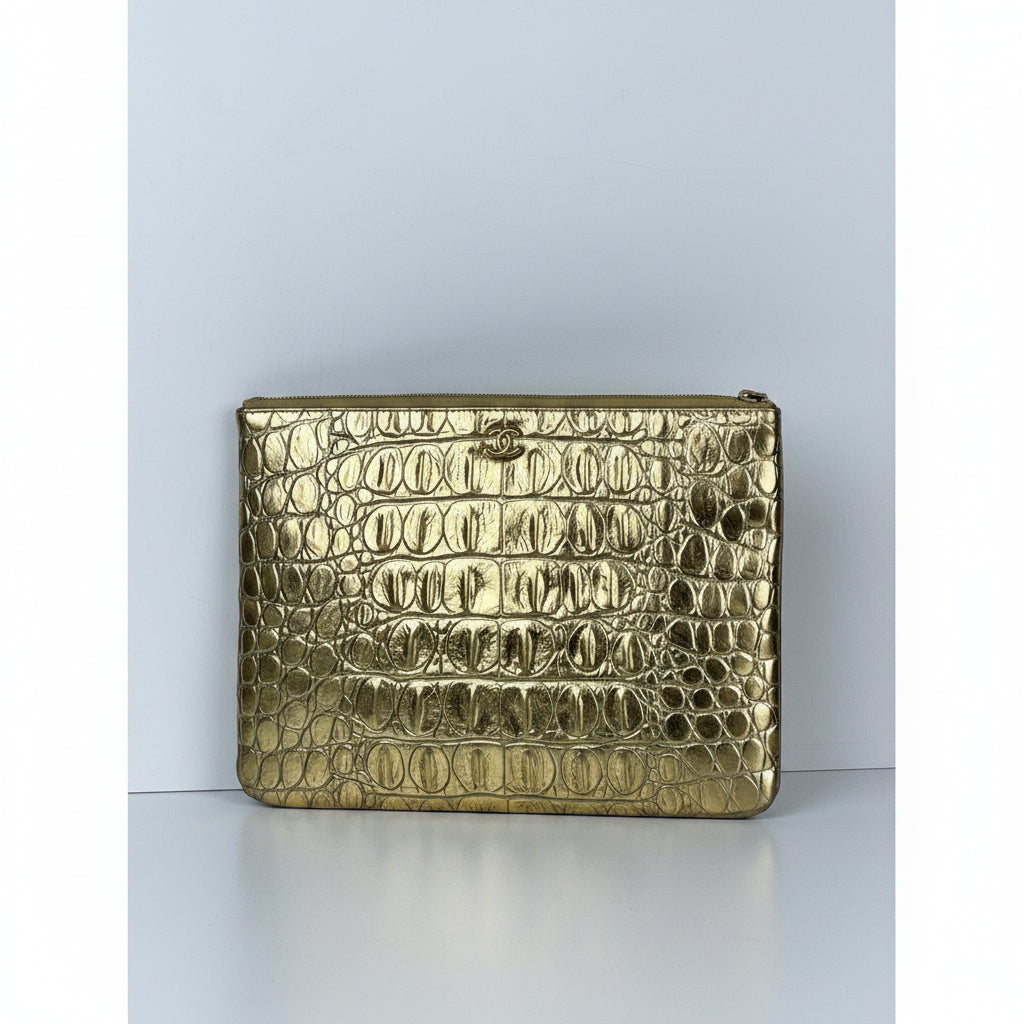 CHANEL Metallic Crocodile Embossed Calfskin Medium O Case Clutch (2019)