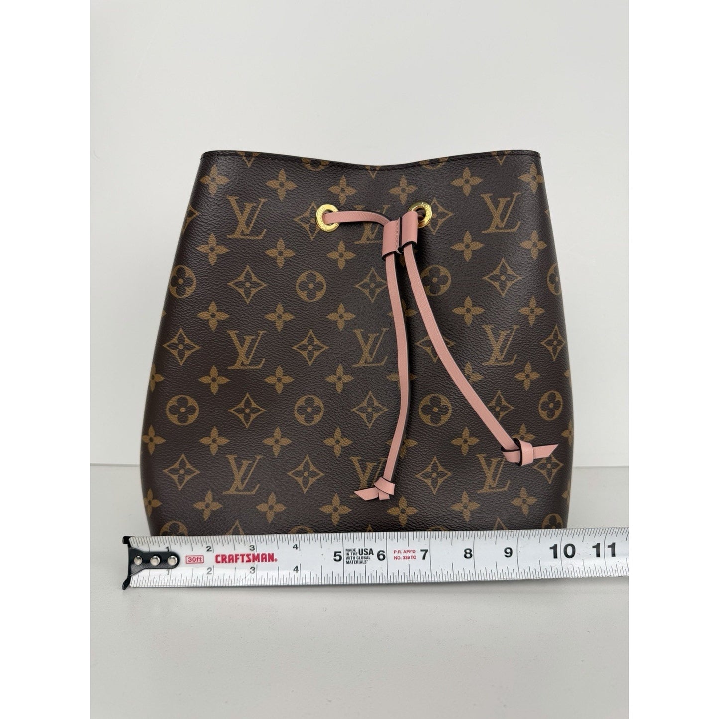 Louis Vuitton NéoNoé MM Bag Brown Monogram Canvas & Rose Poudre Leather 2018 F1
