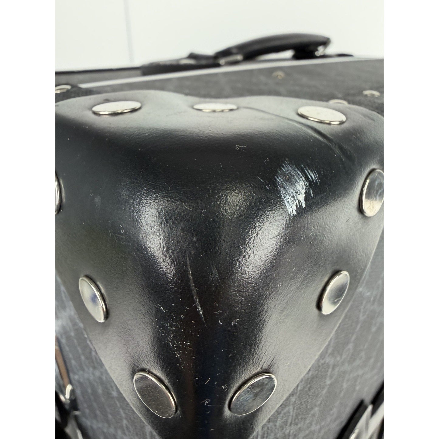 Gucci x Globe-Trotter Medium Rolling Suitcase GG Supreme Monogram Canvas