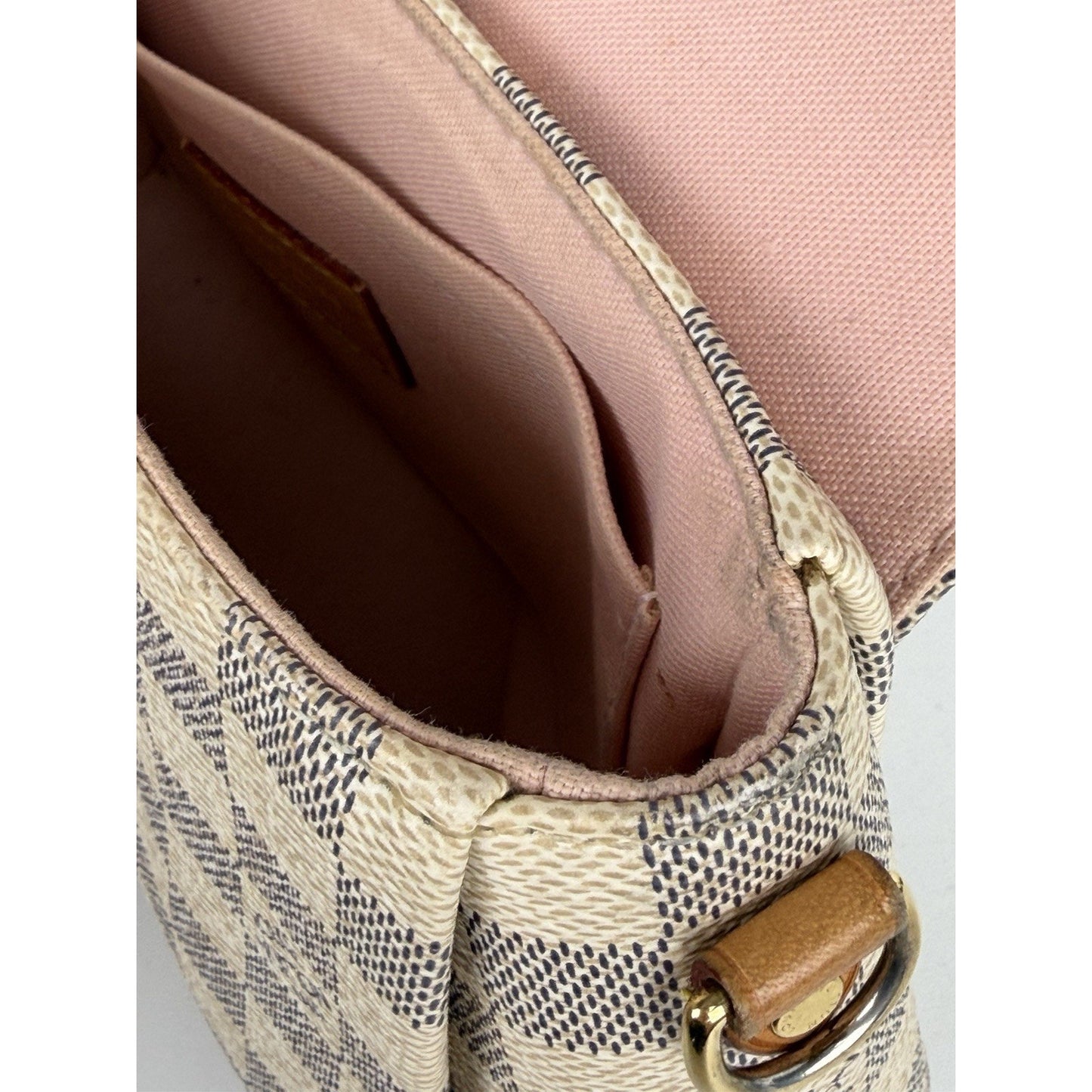 Louis Vuitton Croisette Shoulder Bag in Damier Azur Coated Canvas 2016 S-03