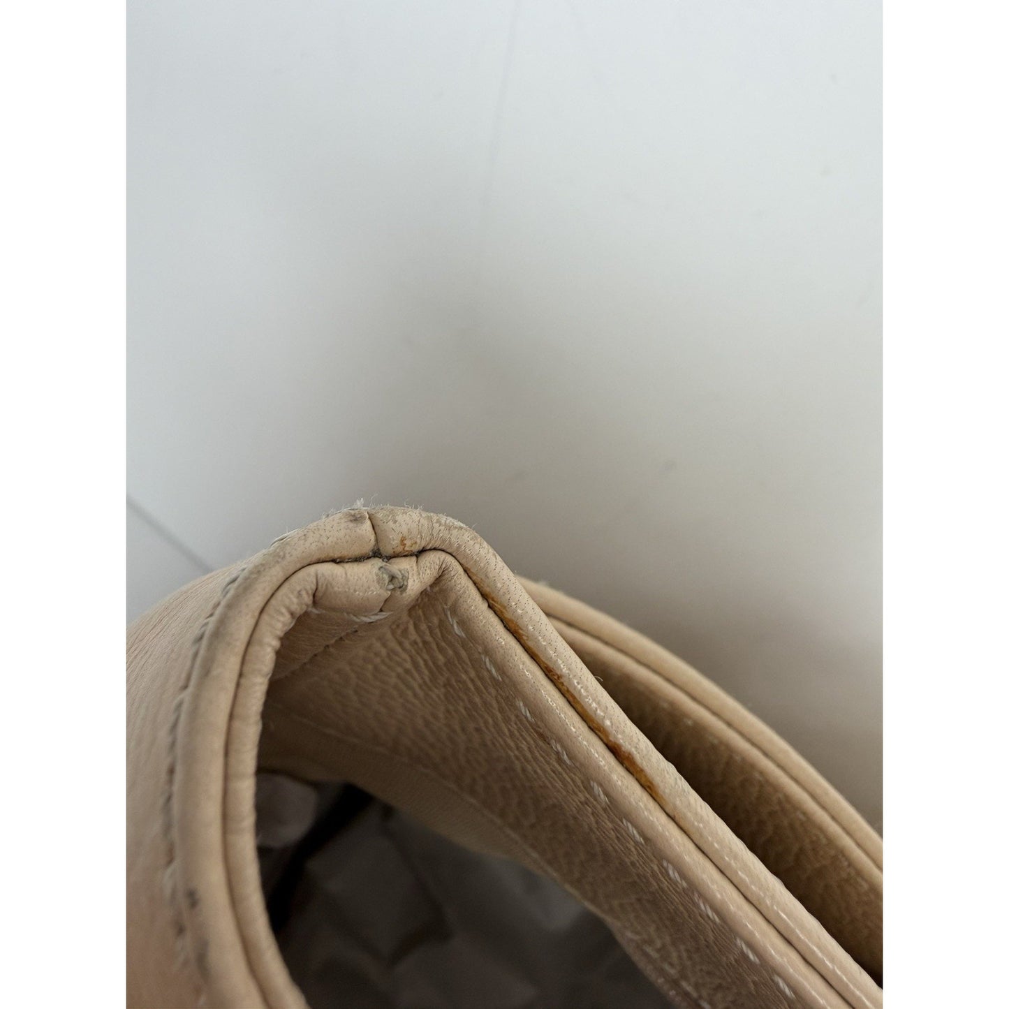Chanel Executive Cerf Tote Beige Leather & Gold-Tone Hardware 2008-2009 C3