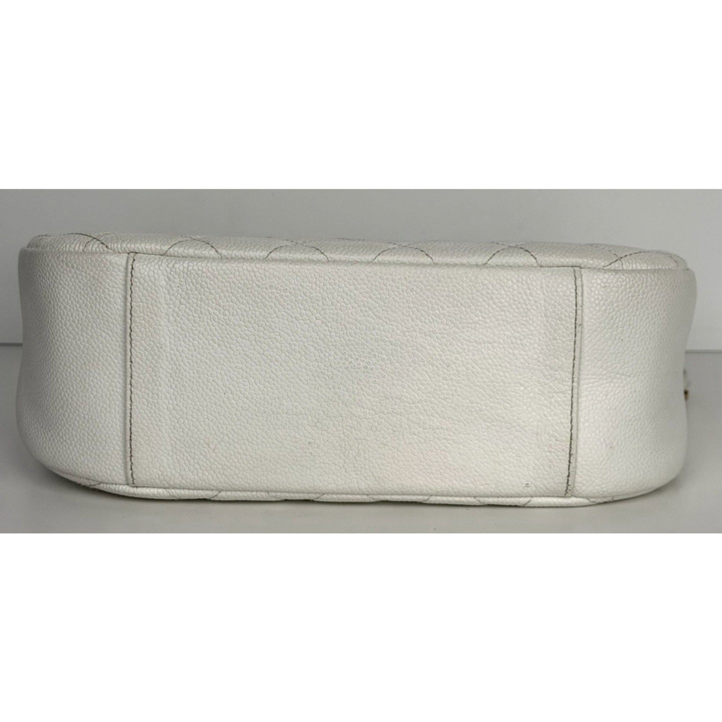 Chanel CC Hobo Medium Shoulder Bag in White Caviar Quilted Leather 2004 E3