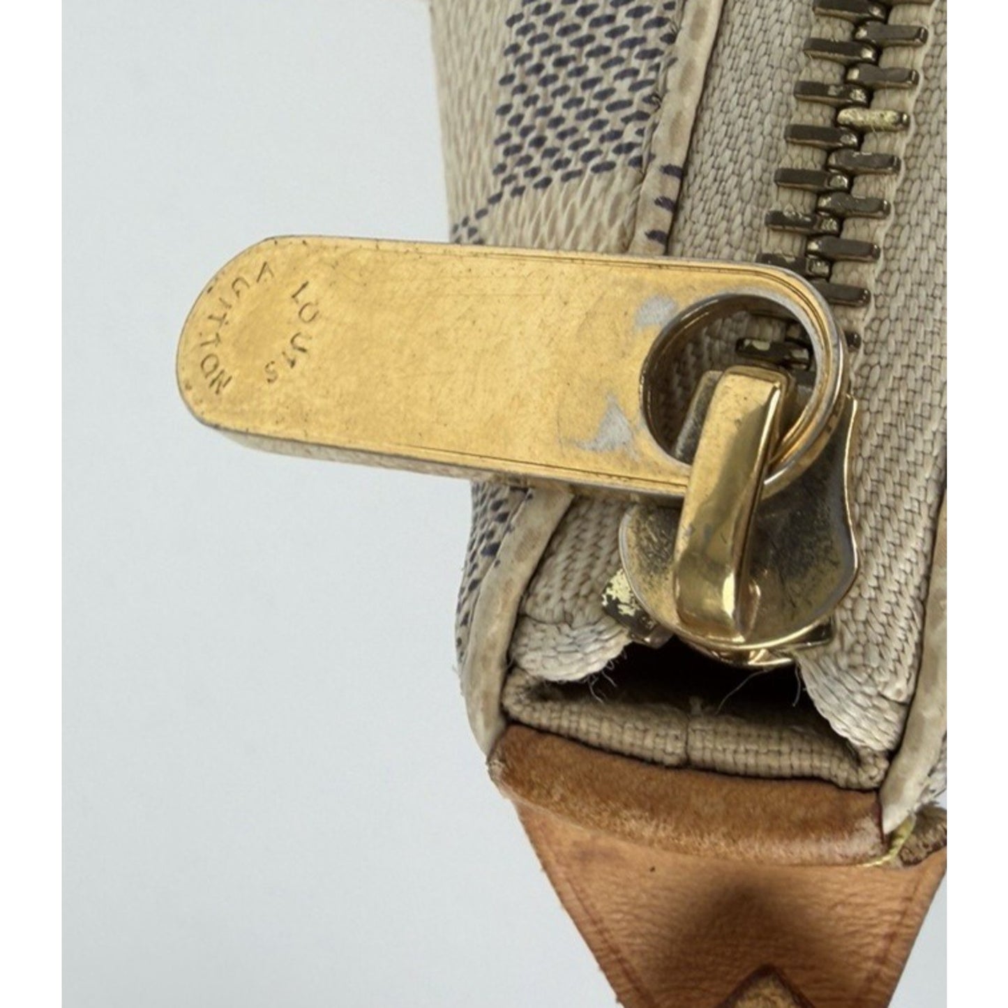 Louis Vuitton Totally MM Tote Bag in Damier Azur Coated Canvas 2013 S