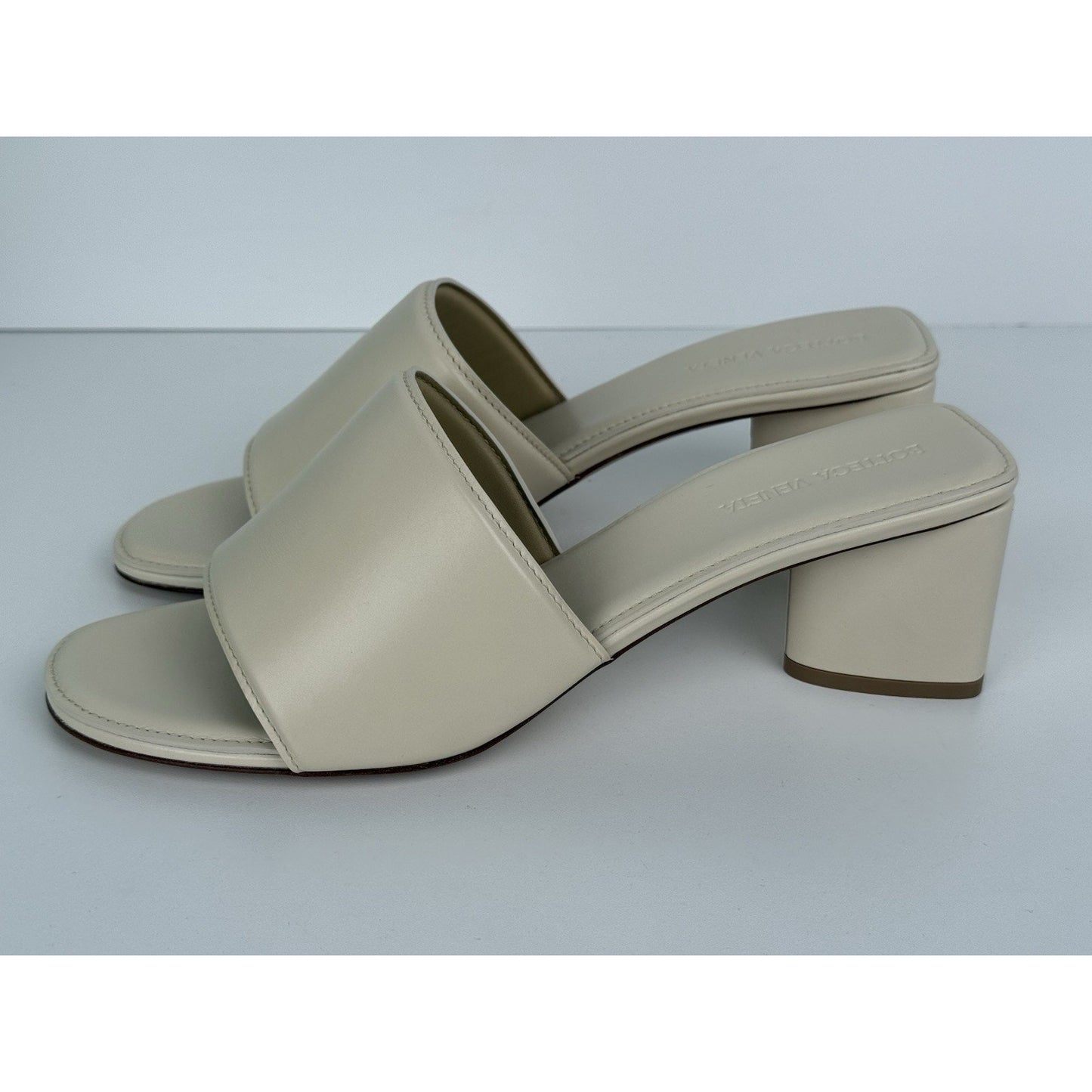 BOTTEGA VENETA Cream White Leather Sandals Mules Size 40