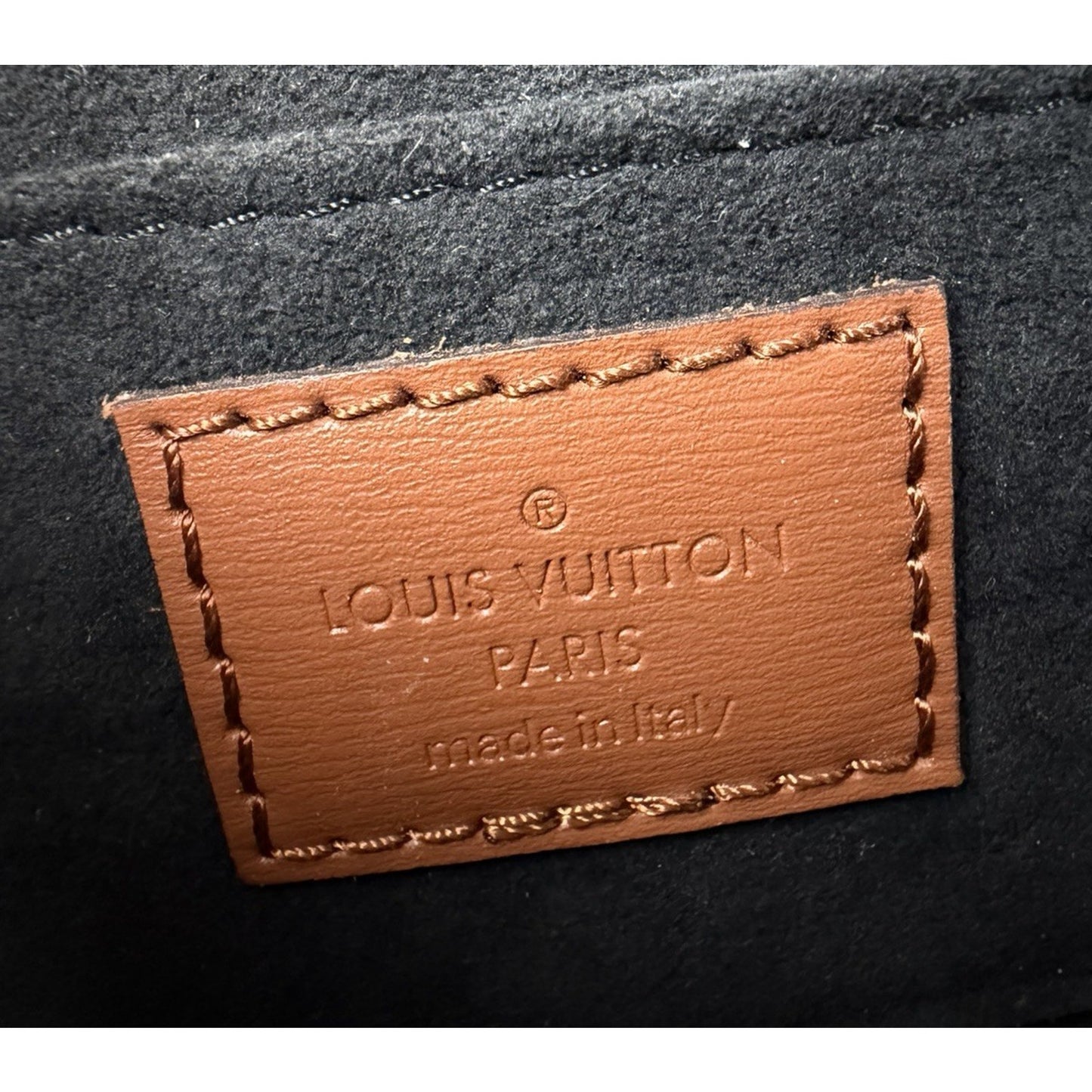 Louis Vuitton Dauphine Shoulder Bag Mini in Reverse Monogram Canvas NFC C-1