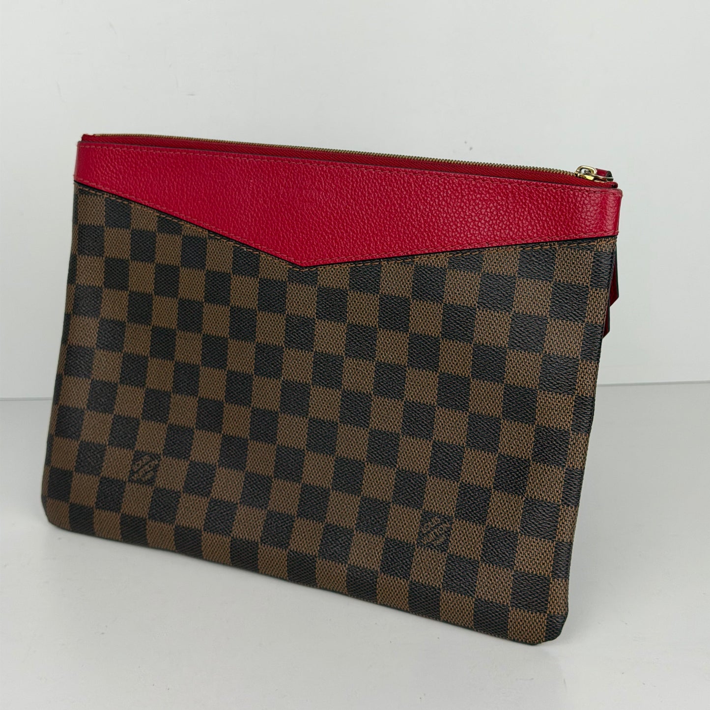 Louis Vuitton Daily Pouch in Brown Damier Ebene Coated Canvas and Red Leather 2020 YS12