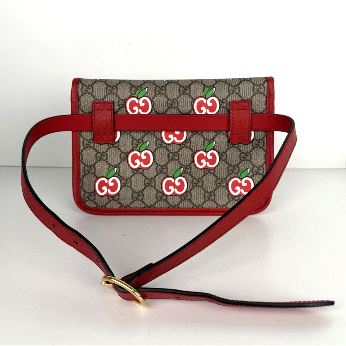 Gucci Apple Interlocking G Belt Bag in GG Supreme Monogram Coated Canvas S11