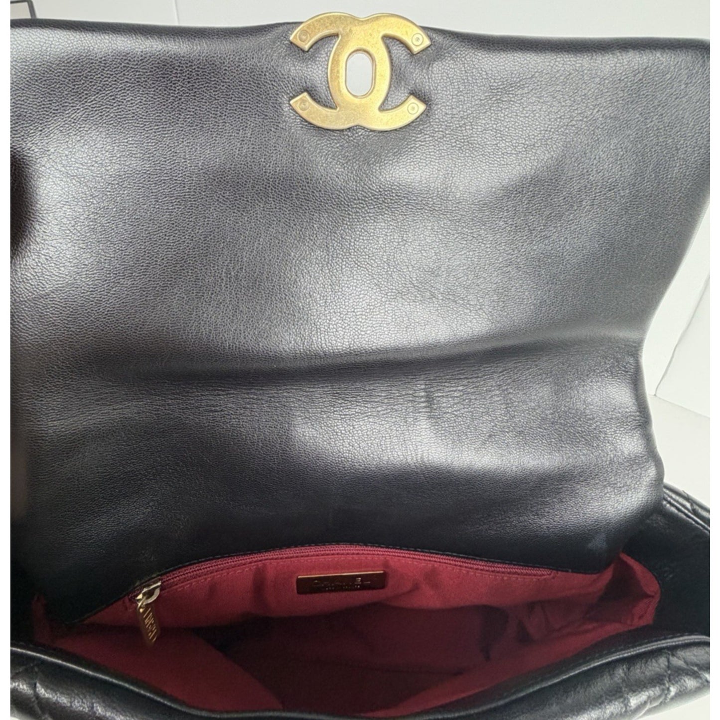 Chanel 19 Flap Medium Bag in Black Quilting Leather Two-Tone Hardware 2020 D7