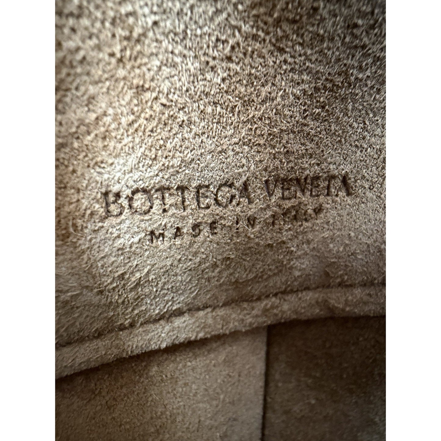 Bottega Veneta Messenger Crossbody Bag in Gray Intrecciato Leather S06
