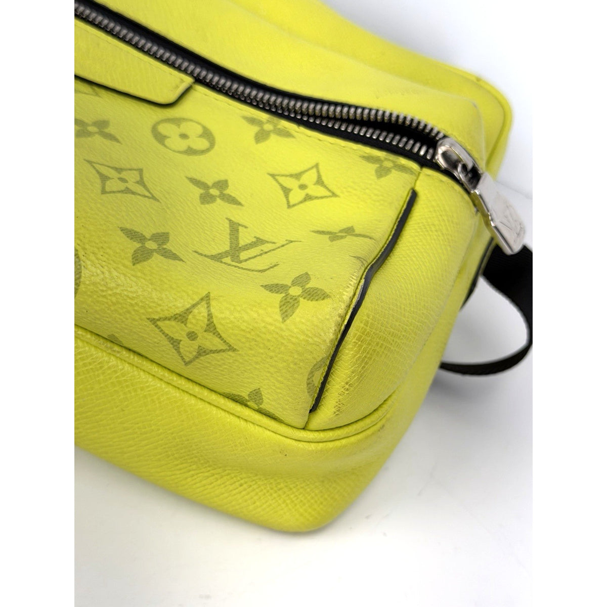 Louis Vuitton Taigarama Messenger Bag Taiga Leather Coated Canvas 2019 S11