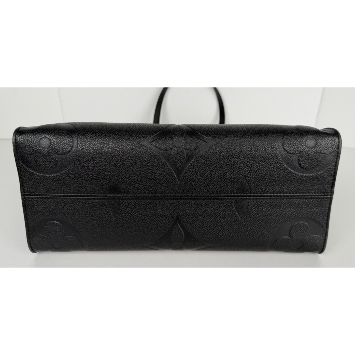 Louis Vuitton OnTheGo MM Bag in Black Monogram Empreinte Leather NFC D9