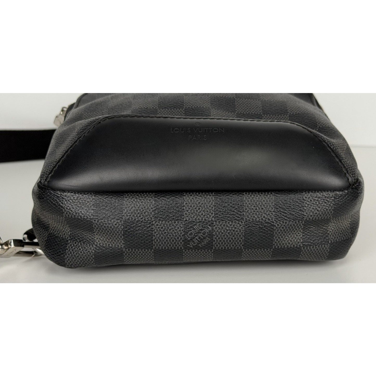 Louis Vuitton Avenue Sling Bag in Damier Graphite Coated Canvas S-05
