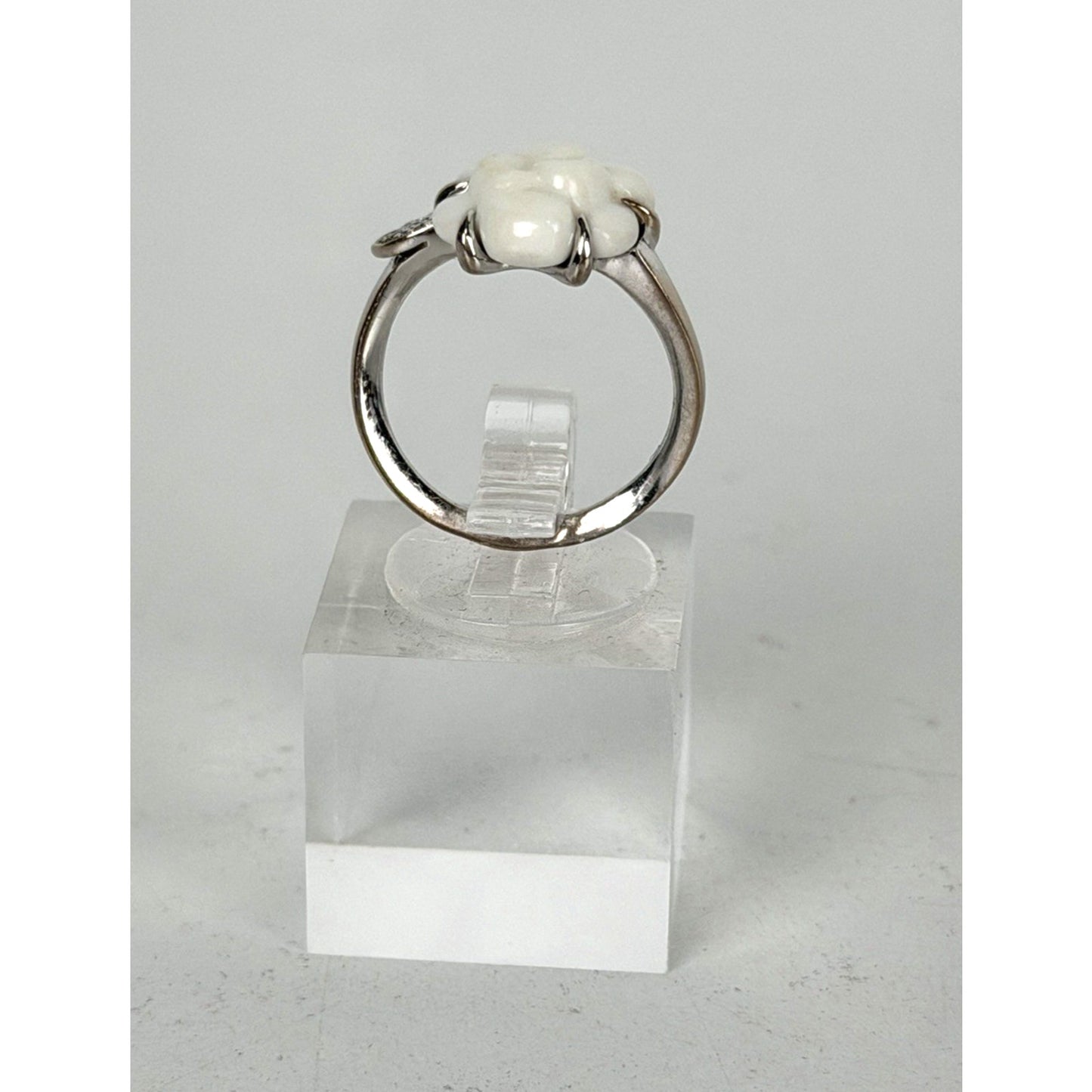 Chanel Camellia Agate Diamond Ring Size 5 in 18k White Gold