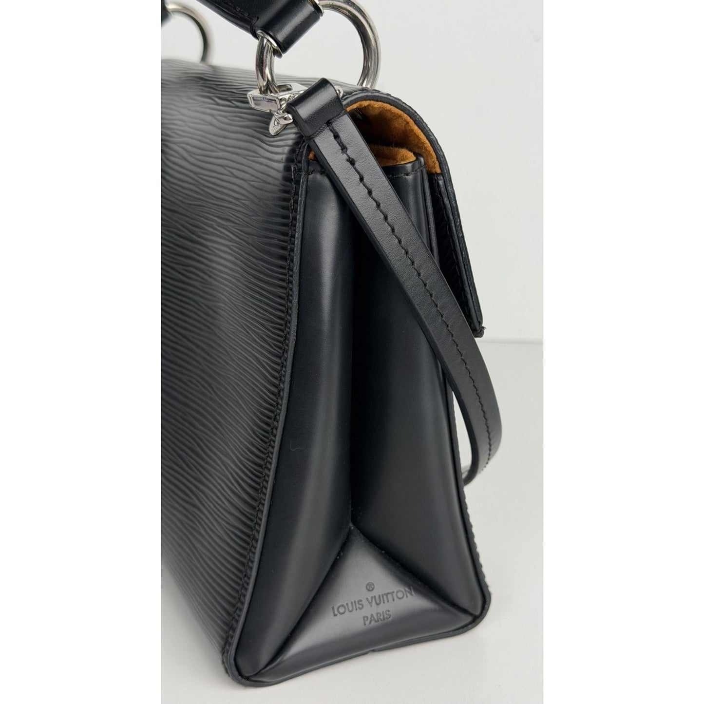 Louis Vuitton Grenelle Pochette Shoulder Bag PM Black Epi Leather 2020 C3