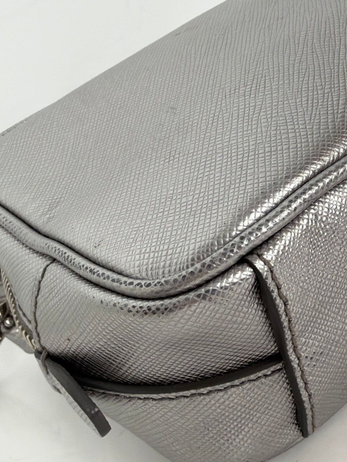 Prada Saffiano Lux Mini Camera Crossbody Bag in Metallic Saffiano Leather YS21