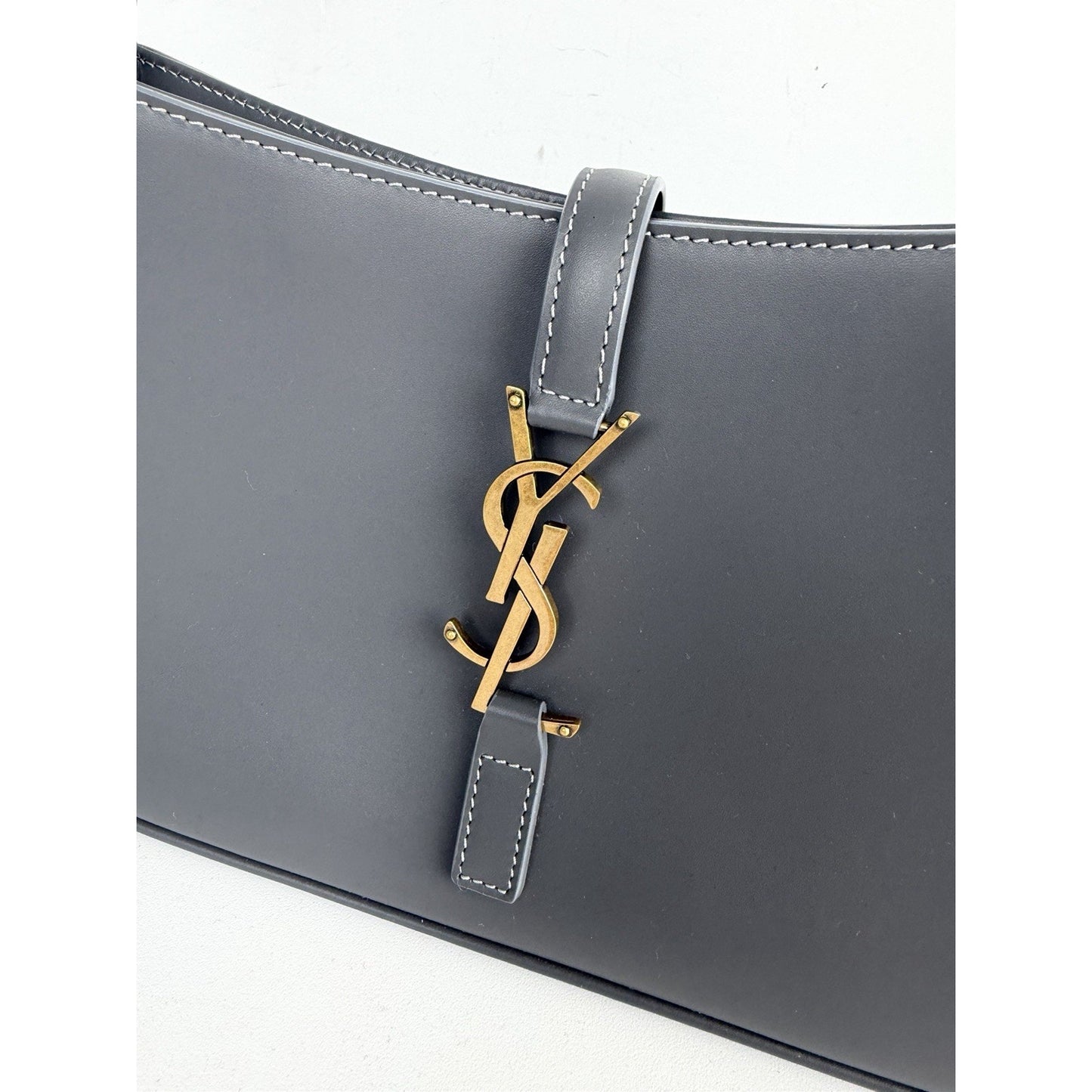 Saint Laurent Le 5 À 7 Hobo Shoulder Bag in Gray Smooth Calfskin Leather S-09
