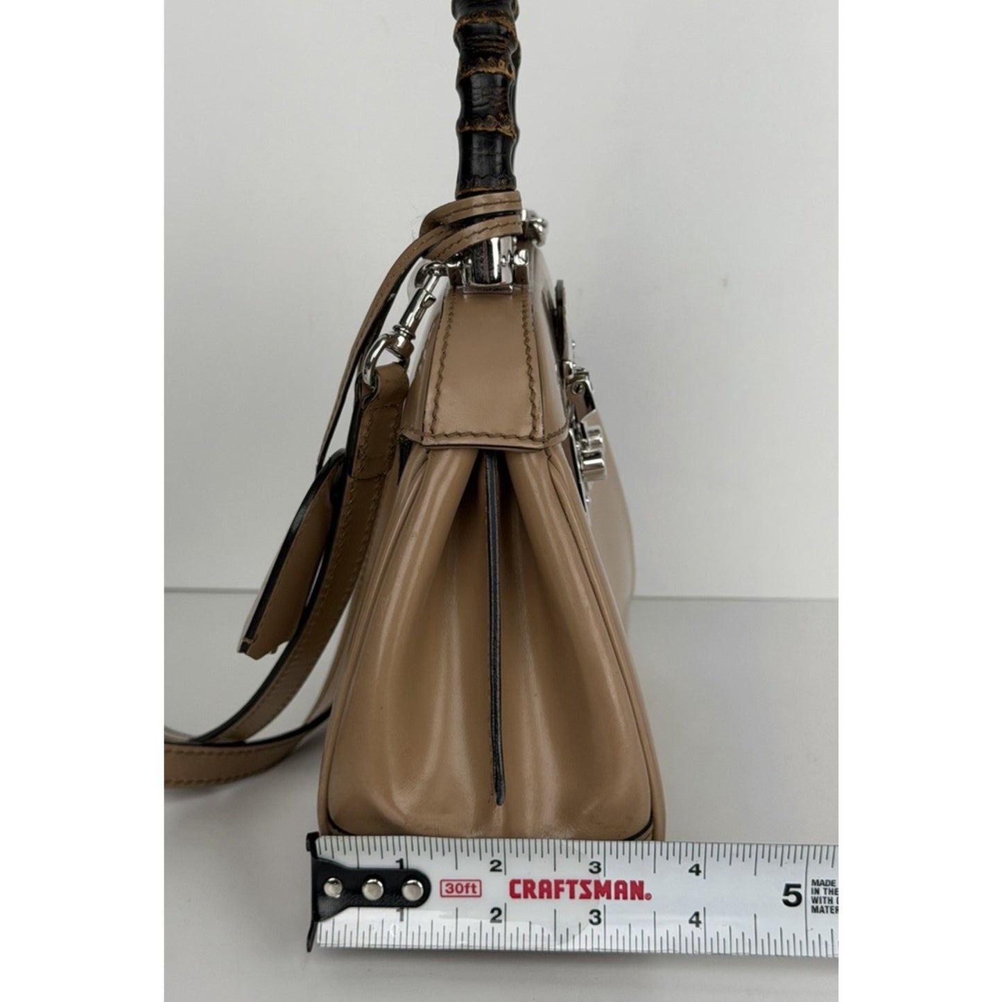 Gucci Lady Lock Bamboo Top Handle Bag in a Light Beige Leather S08