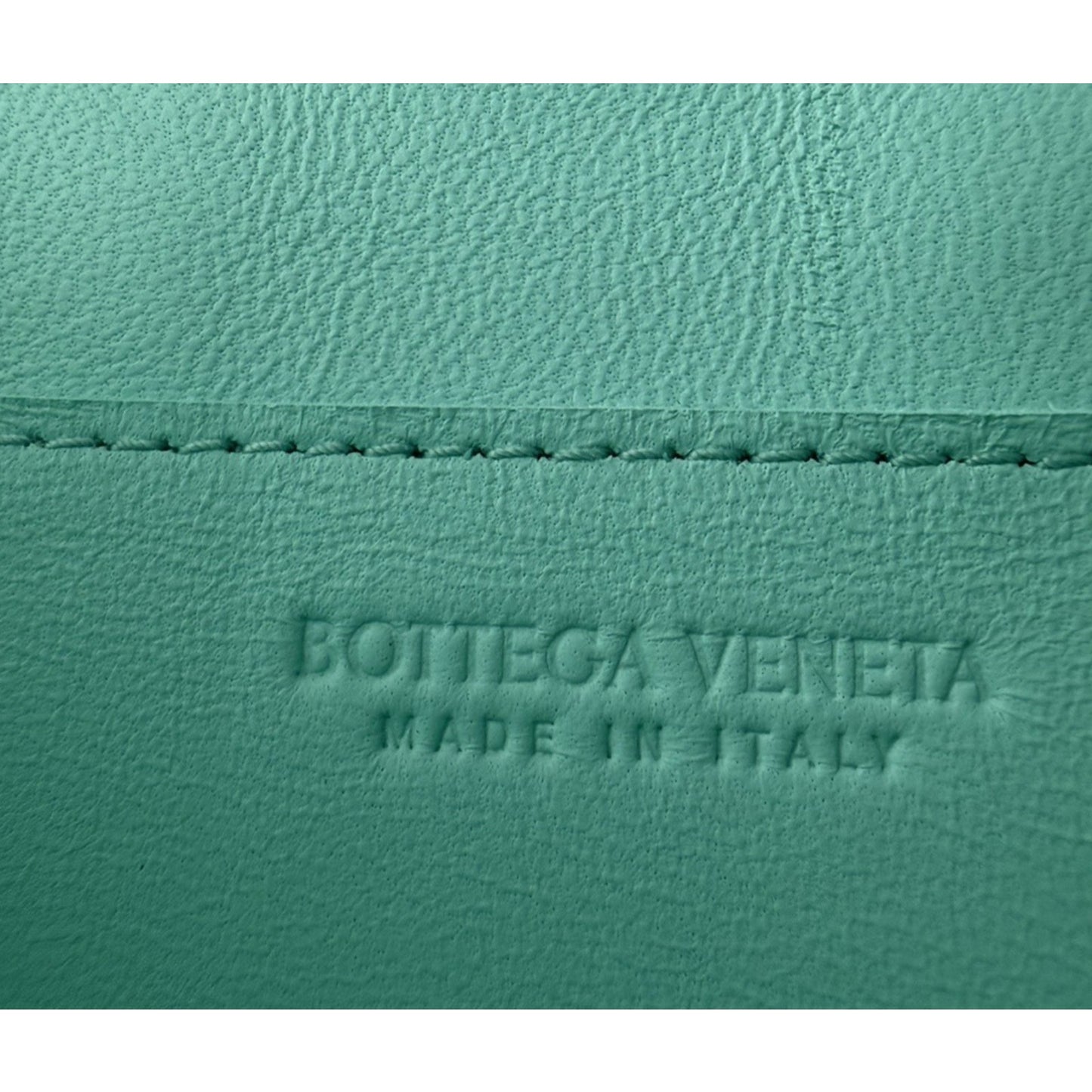 Bottega Veneta Intrecciato Cassette Shoulder Bag Small in Spearmint Leather