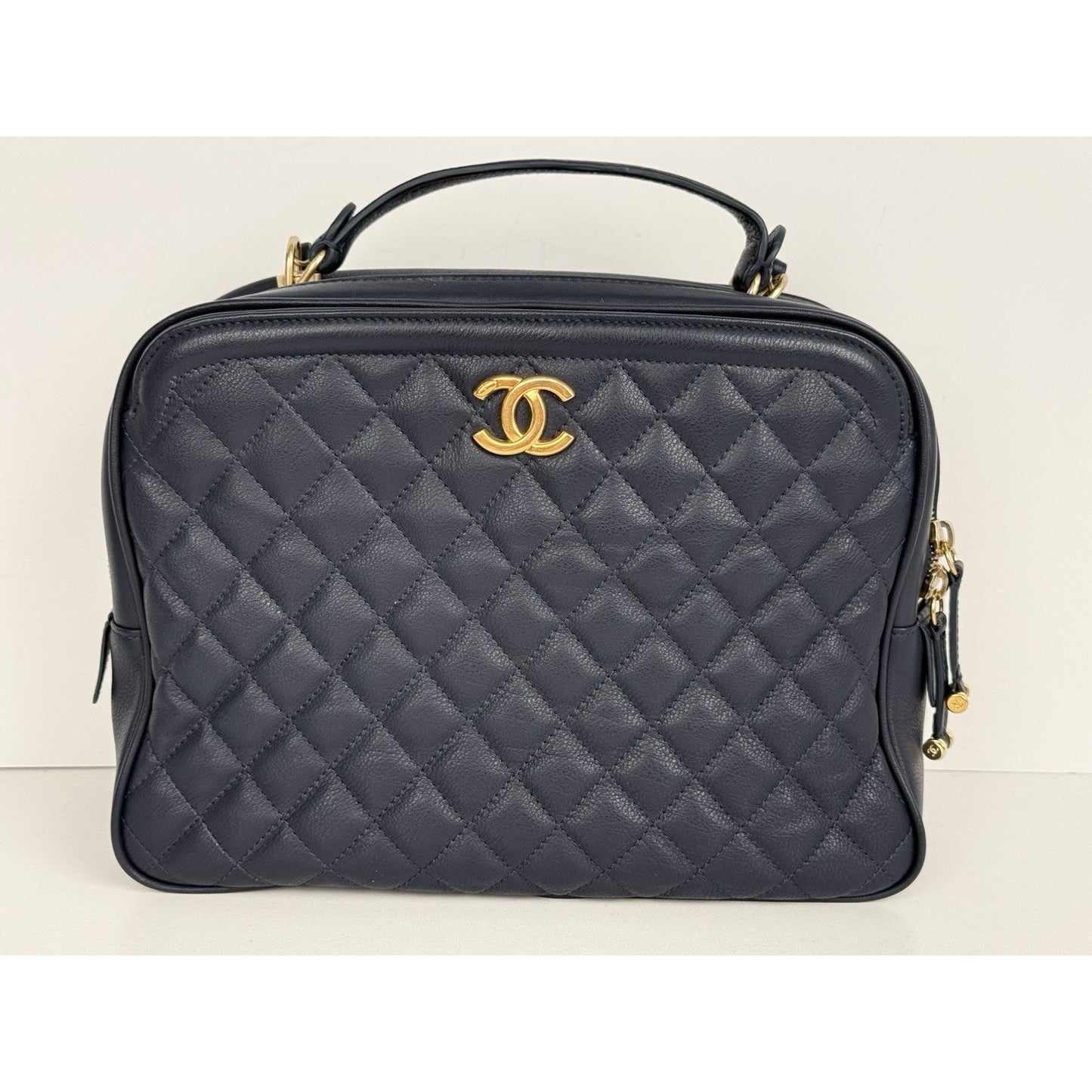 CHANEL Calfskin Quilted CC Medium Vanity Case Navy Blue Gold Hardware B-5