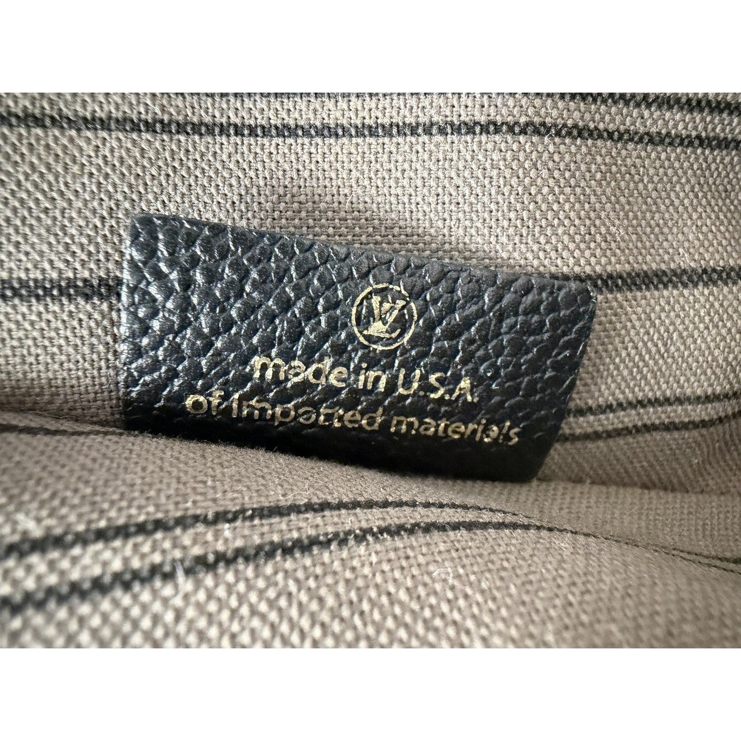 Louis Vuitton Pochette Metis Bag in Black Monogram Empreinte Leather NFC F2