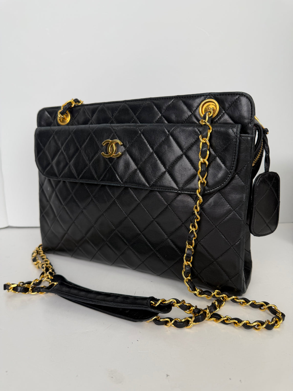 Chanel CC Chain Tote Bag Vintage in Black Lambskin Leather 1989-1991 YD-6