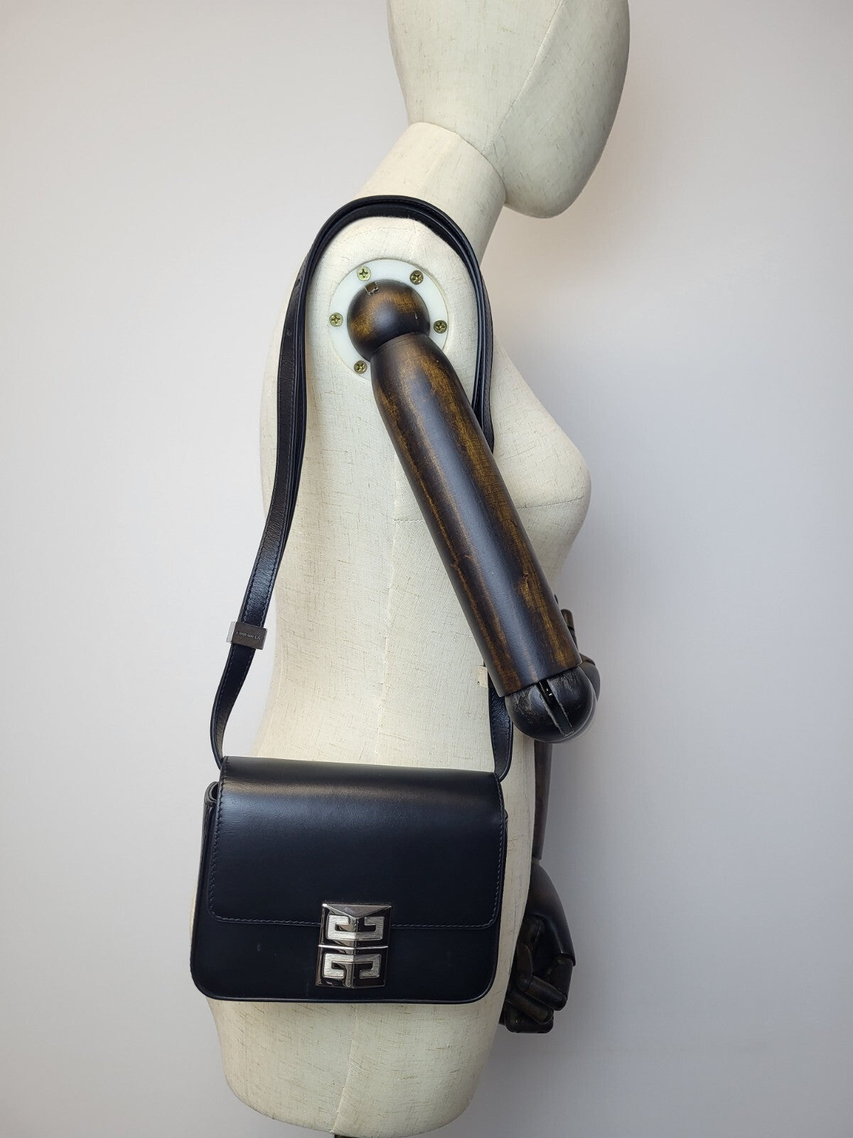 Givenchy Box Calfskin Small 4G Shoulder Bag Black