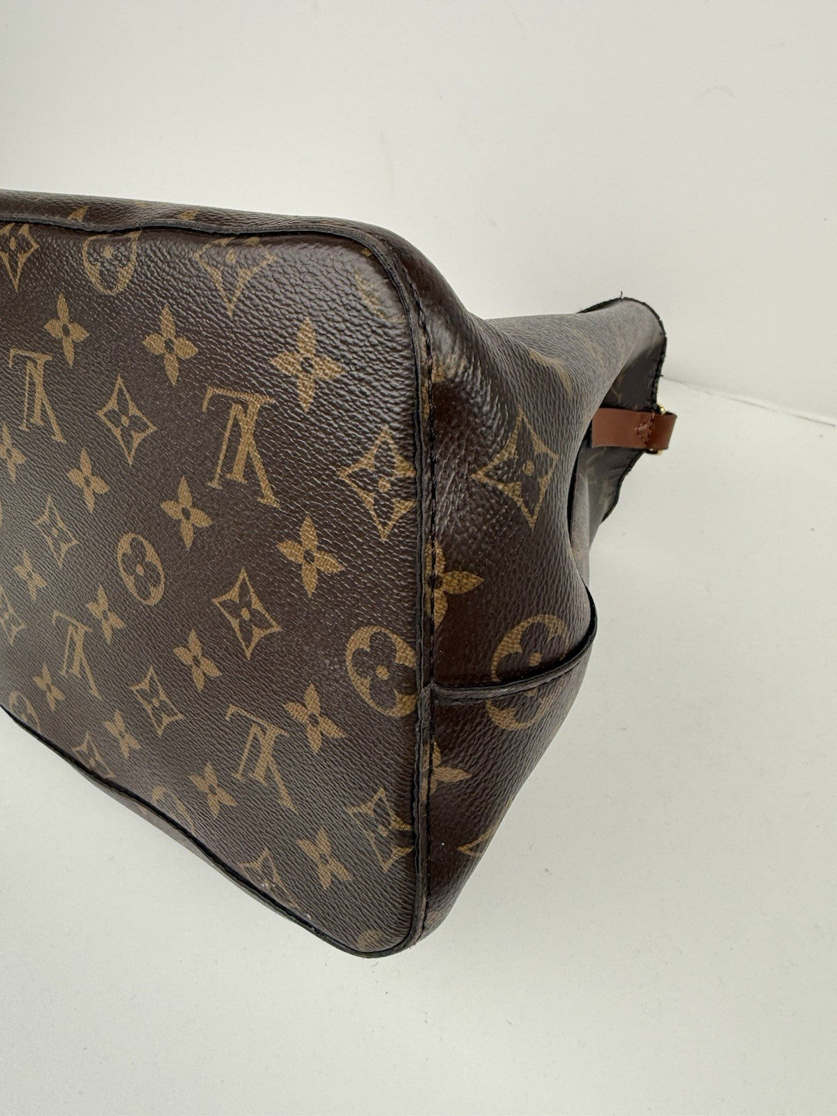 Louis Vuitton NeoNoe Shoulder Bag Brown Canvas