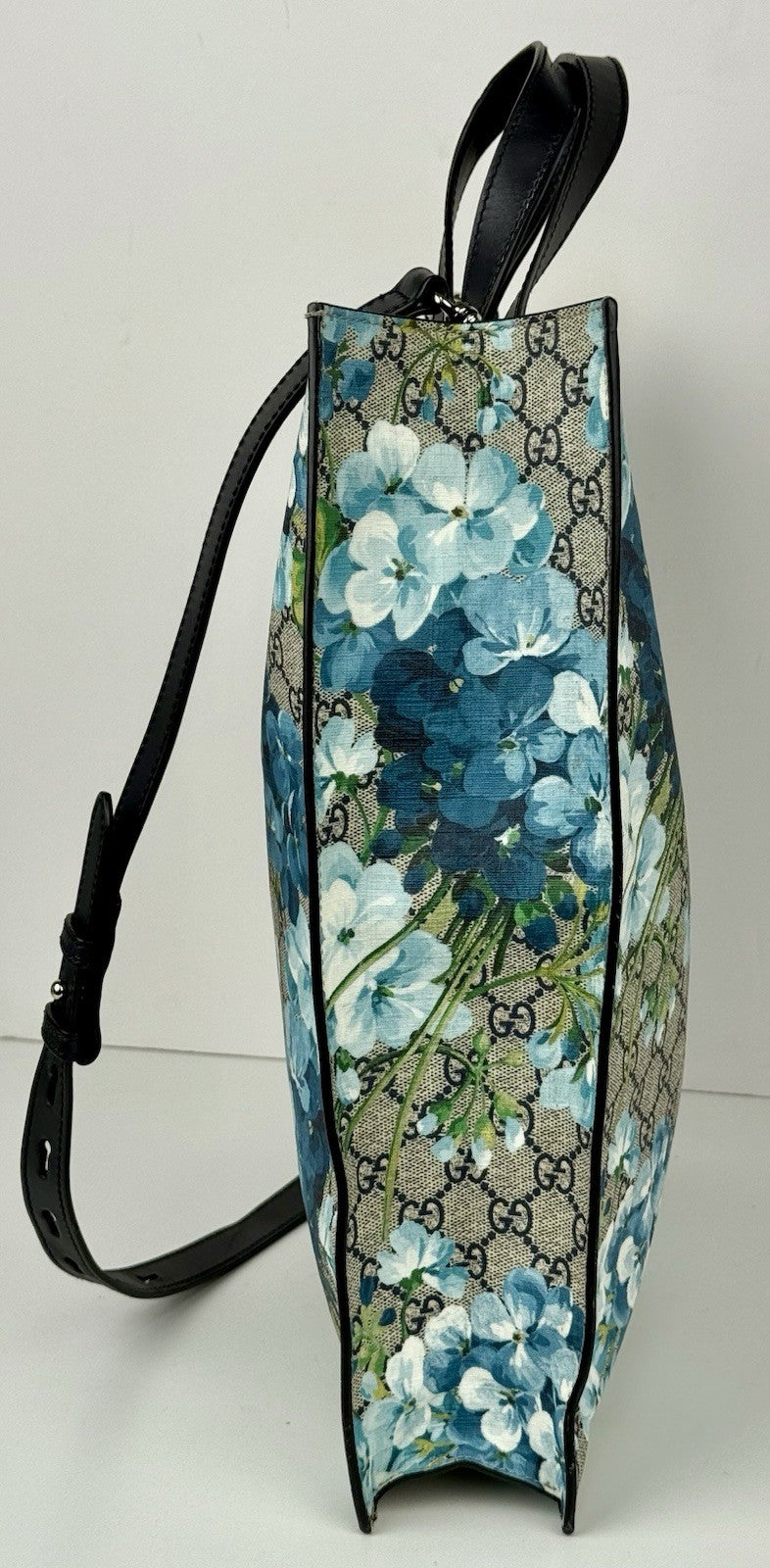 GUCCI GG Supreme Blooms Soft Vertical Tote