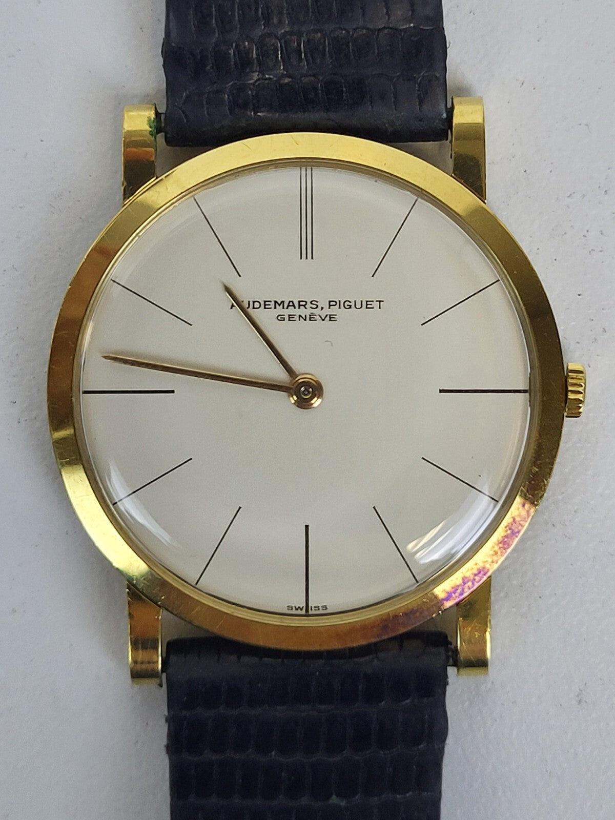 Audemars Piguet Watch Ultra Thin - 18K Yellow Gold - Manual Wind Movement  