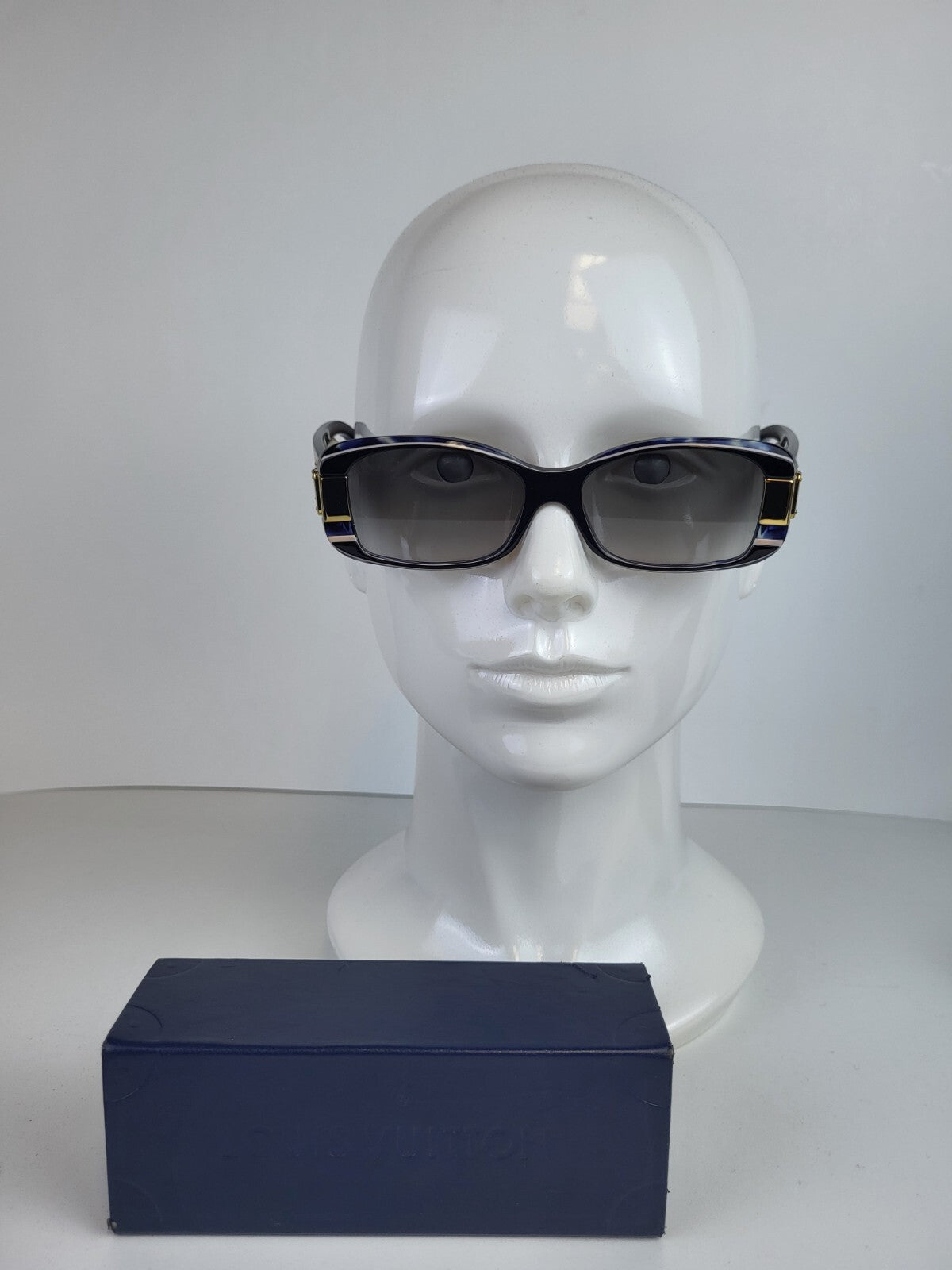 Louis Vuitton Sunglasses Z1390W Black Blue For Women Size 54*16