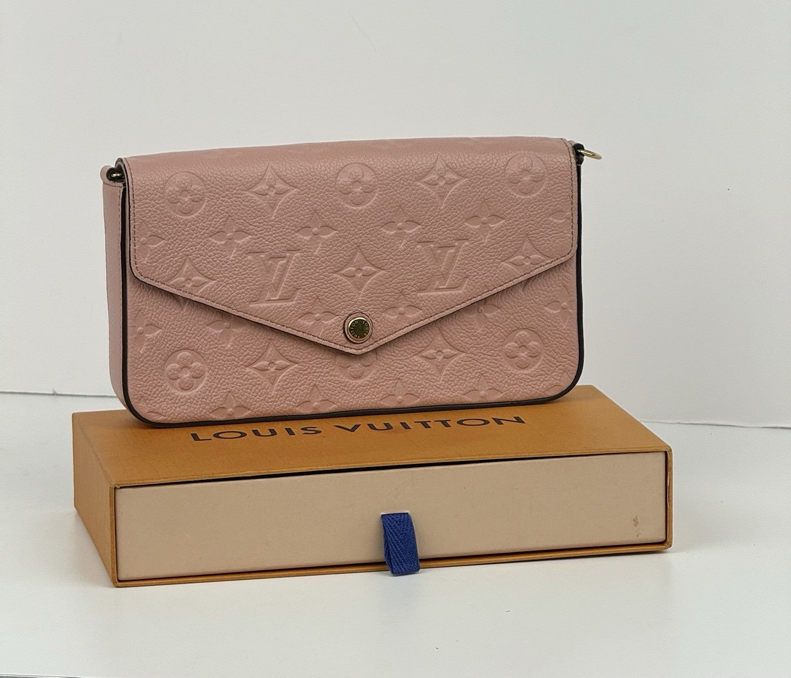 Louis Vuitton Felicie Pochette Monogram Pink Leather Bag