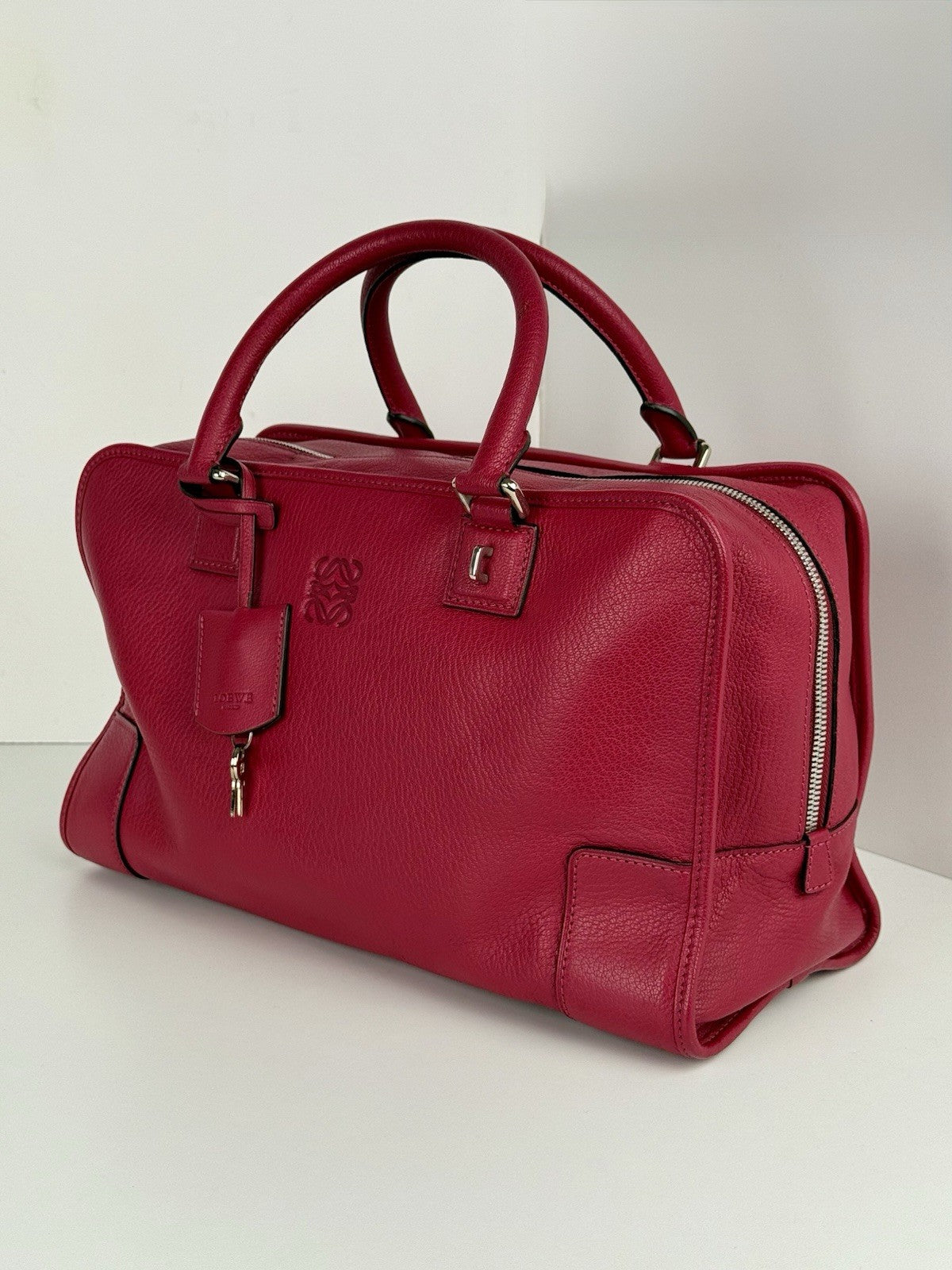 Loewe Womens Double Handle Grain Leather Amazona Shoulder Bag Pink