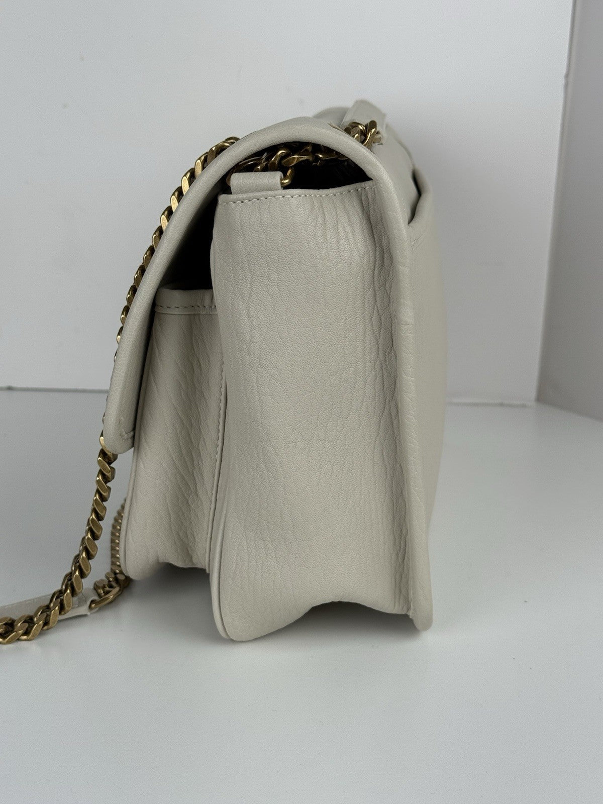 Saint Laurent Niki Medium Leather Shoulder Bag in Crema Soft