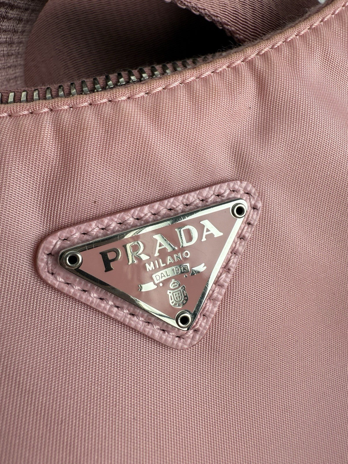 Prada Women's Re-Edition 2005 Nylon Bag in Pink