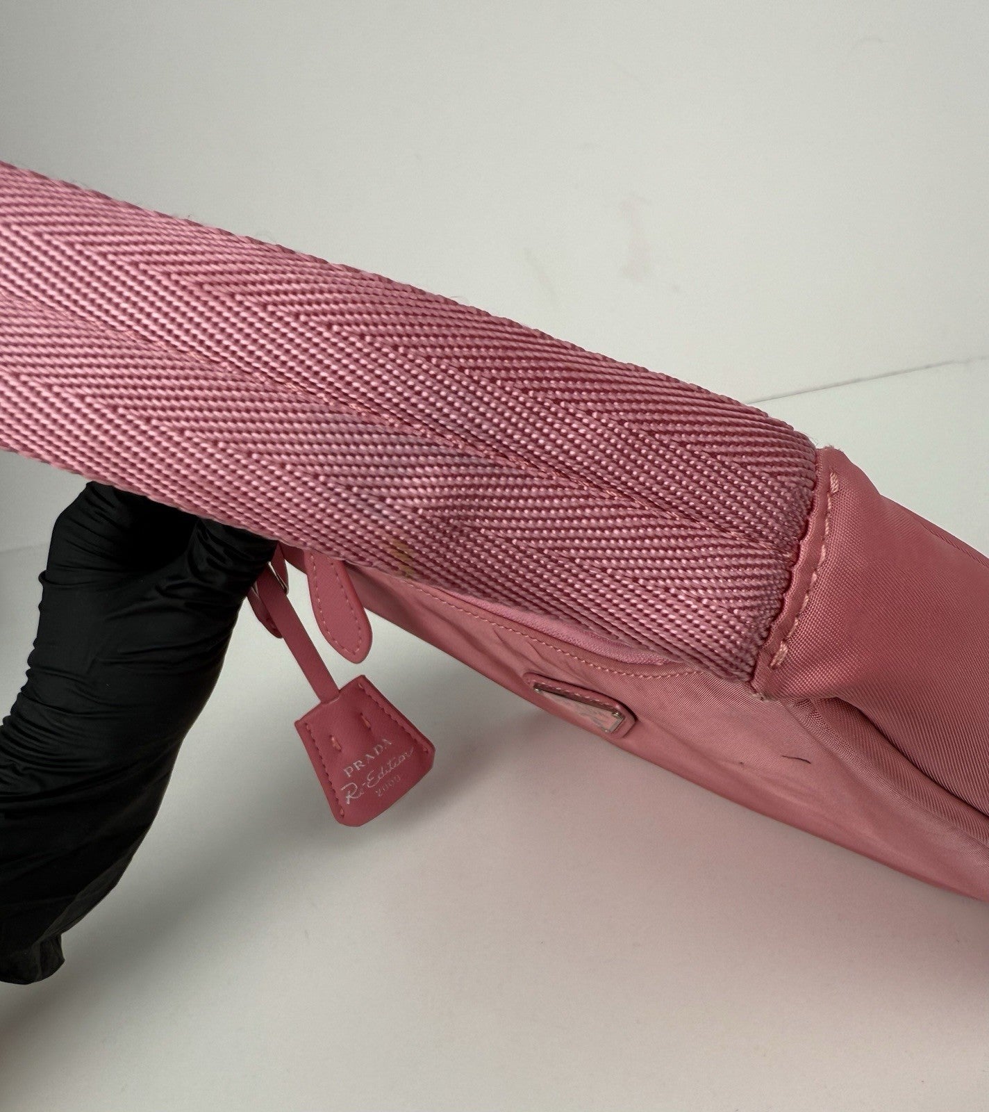 Prada Tessuto Nylon Re-Edition 2000 Shoulder Bag Pink