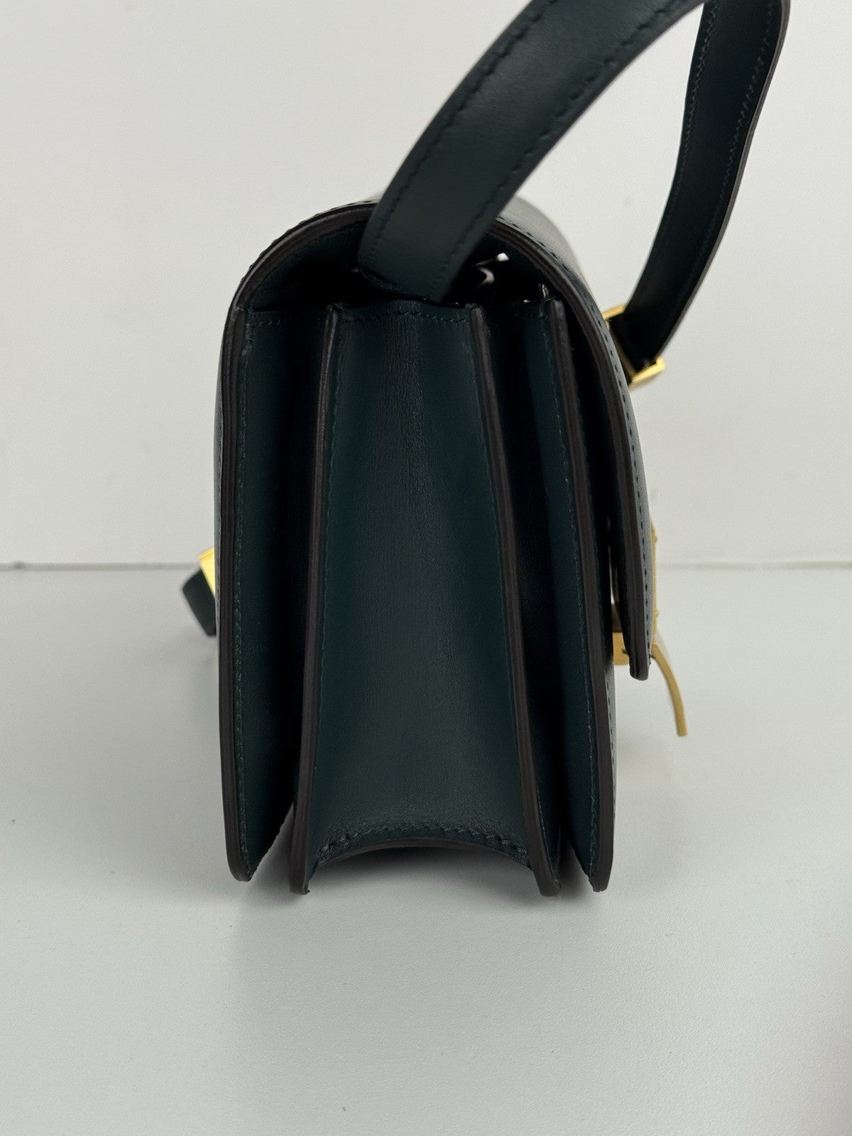 Celine Classic Box Shoulder Bag Medium Dark Green Leather