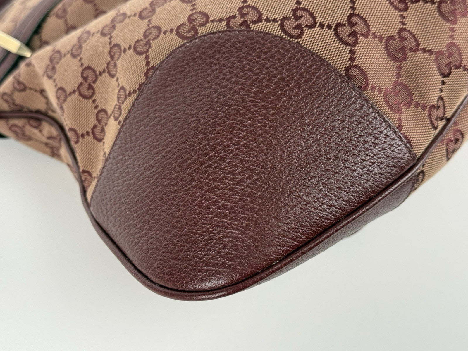 Gucci  Horsebit Burgundy Canvas Drawstring Shoulder Bag Canvas