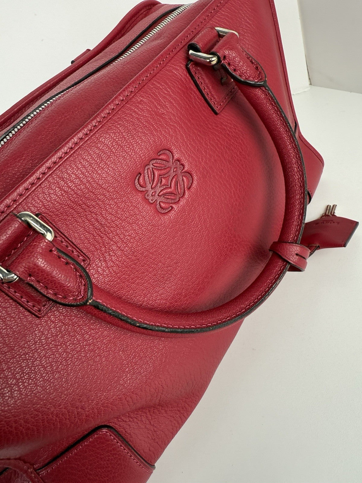 Loewe Womens Double Handle Grain Leather Amazona Shoulder Bag Pink