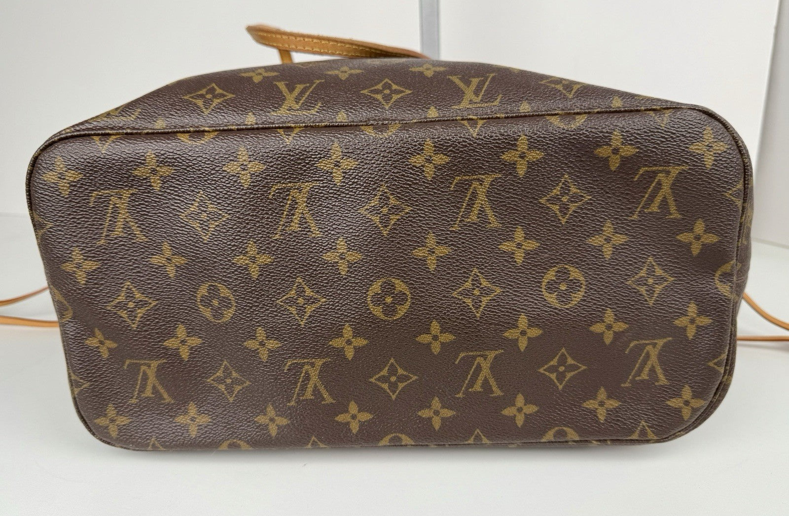 LOUIS VUITTON Neverfull MM Monogram Canvas Tote Shoulder Bag