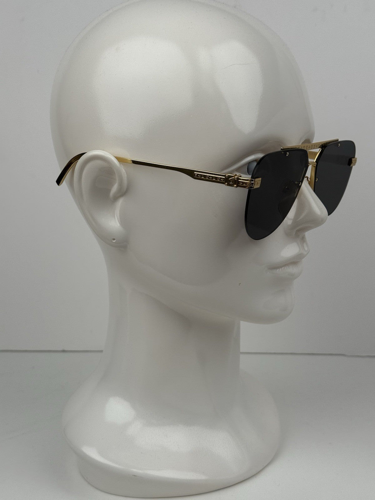 Louis Vuitton Sunglasses Z1261E Gold Frame For Women 63/13
