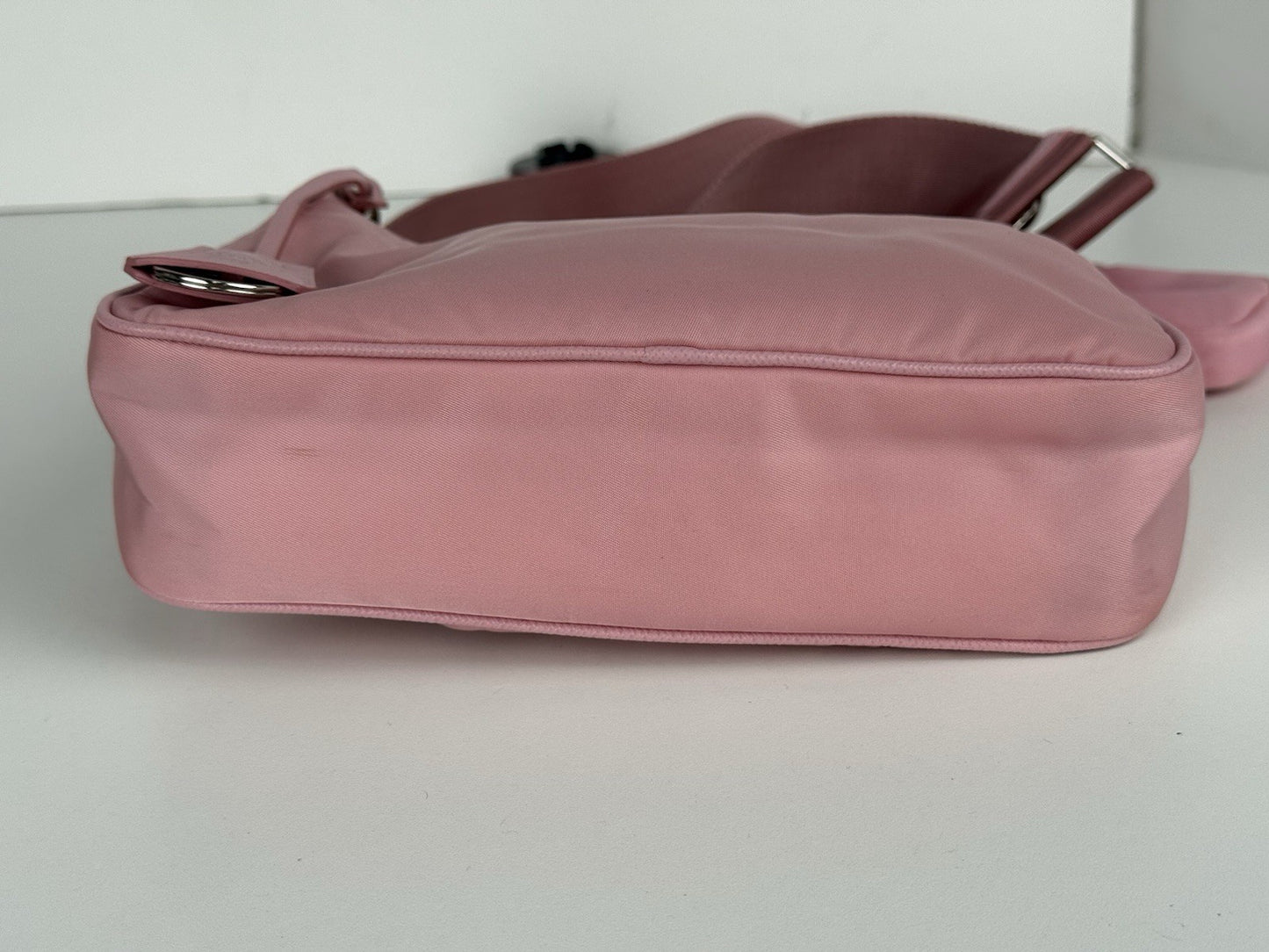 Prada Women's Re-Edition 2005 Nylon Bag in Pink