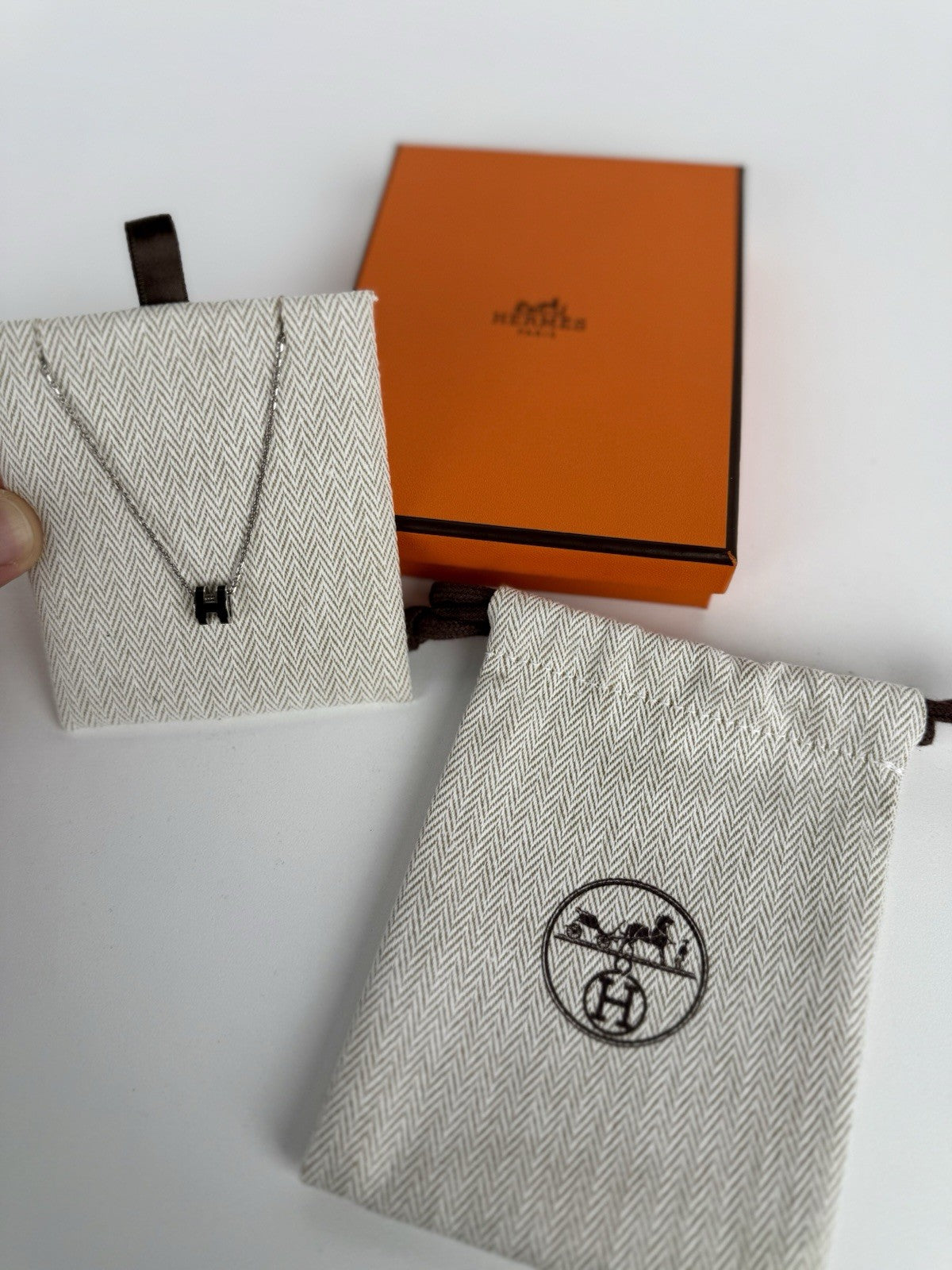 Hermes Mini Pop H Pendant Noir