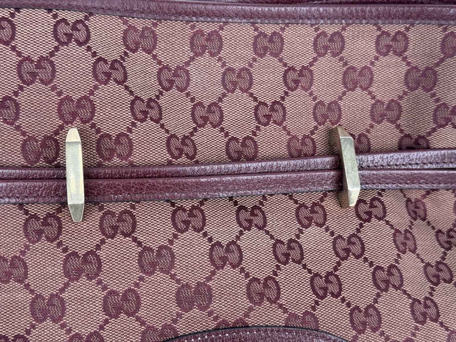 Gucci  Horsebit Burgundy Canvas Drawstring Shoulder Bag Canvas