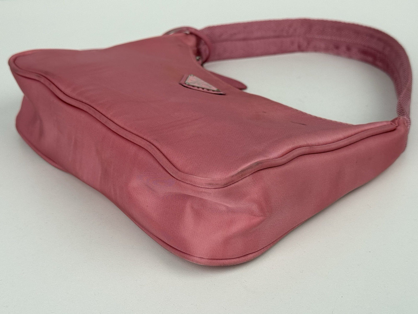 Prada Tessuto Nylon Re-Edition 2000 Shoulder Bag Pink