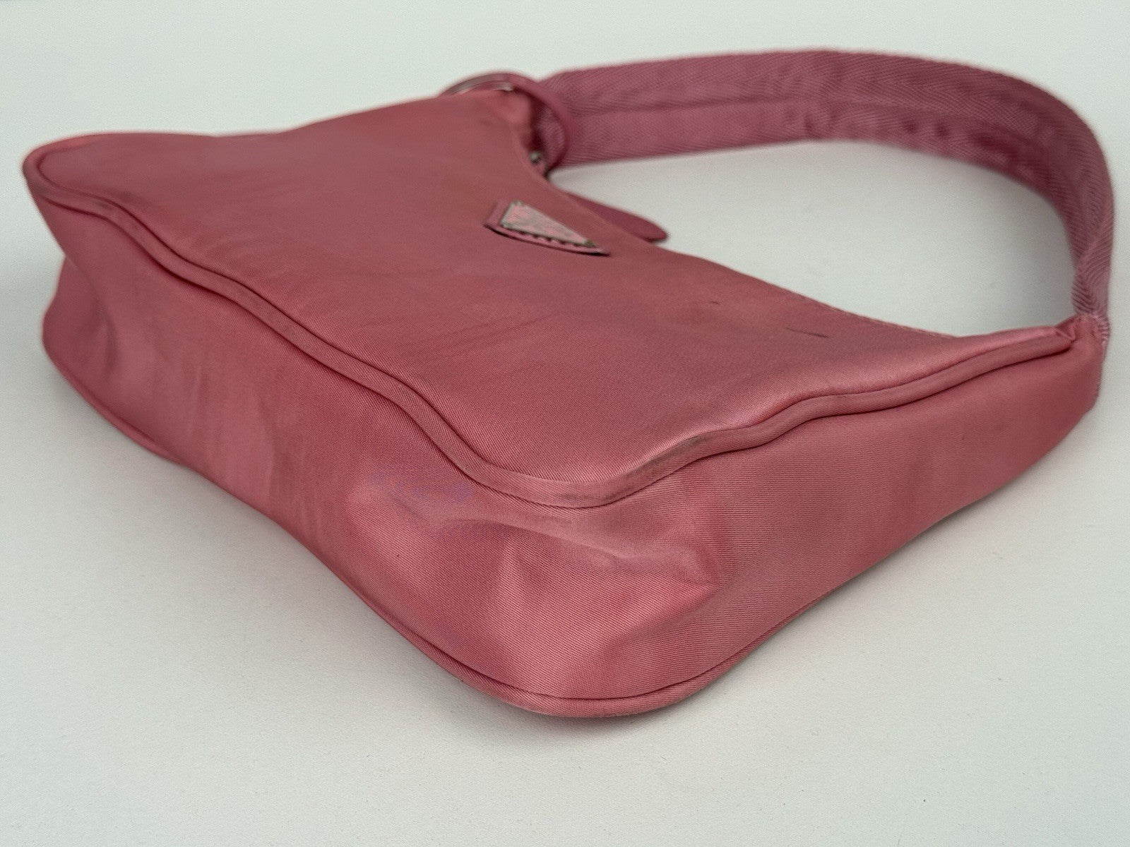 Prada Tessuto Nylon Re-Edition 2000 Shoulder Bag Pink
